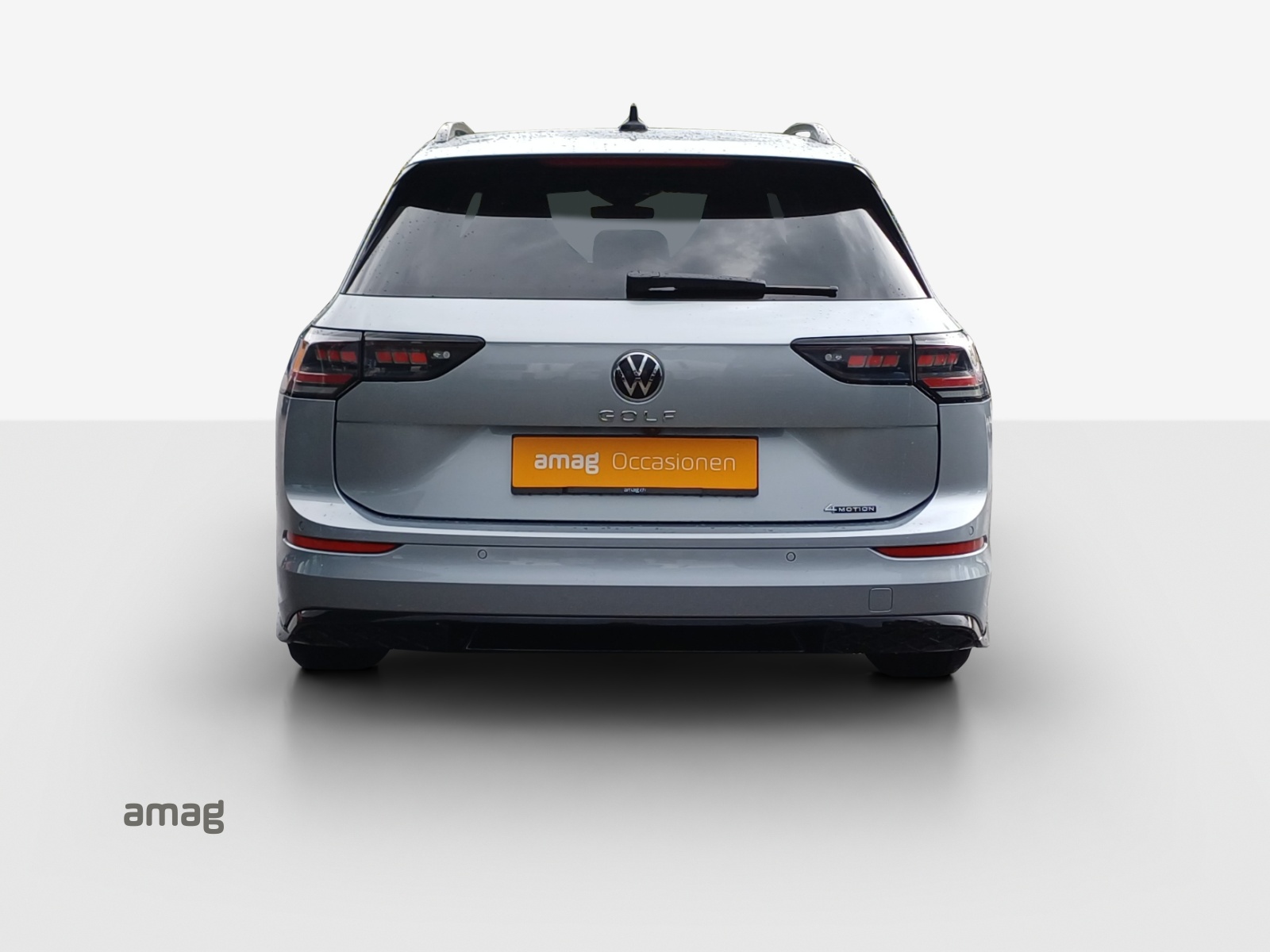 VW Golf Variant 2.0 TSI R-Line DSG 4 Motion-image-3