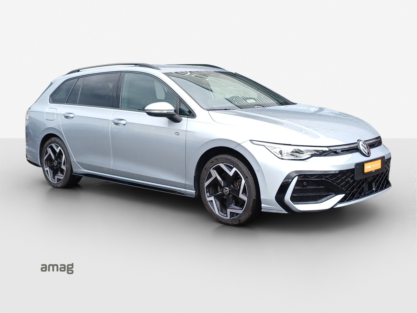 VW Golf Variant 2.0 TSI R-Line DSG 4 Motion-image-5