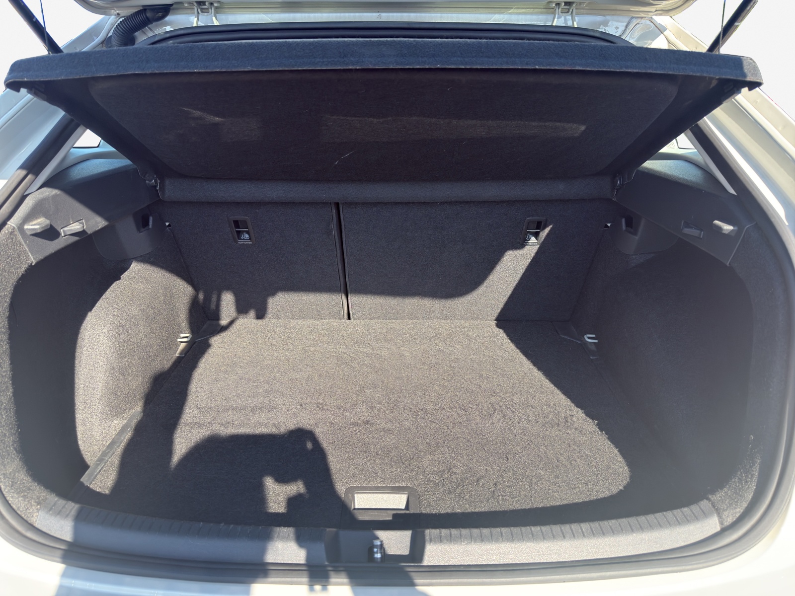 VW Taigo 1.0 TSI Life-image-12