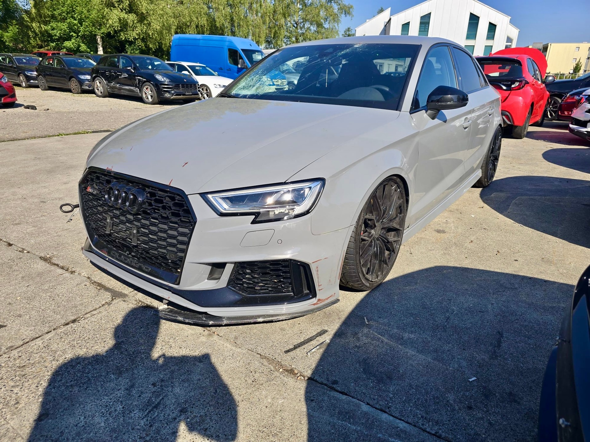 AUDI RS3 Limousine 2.5 TSI quattro S-tronic-image-0