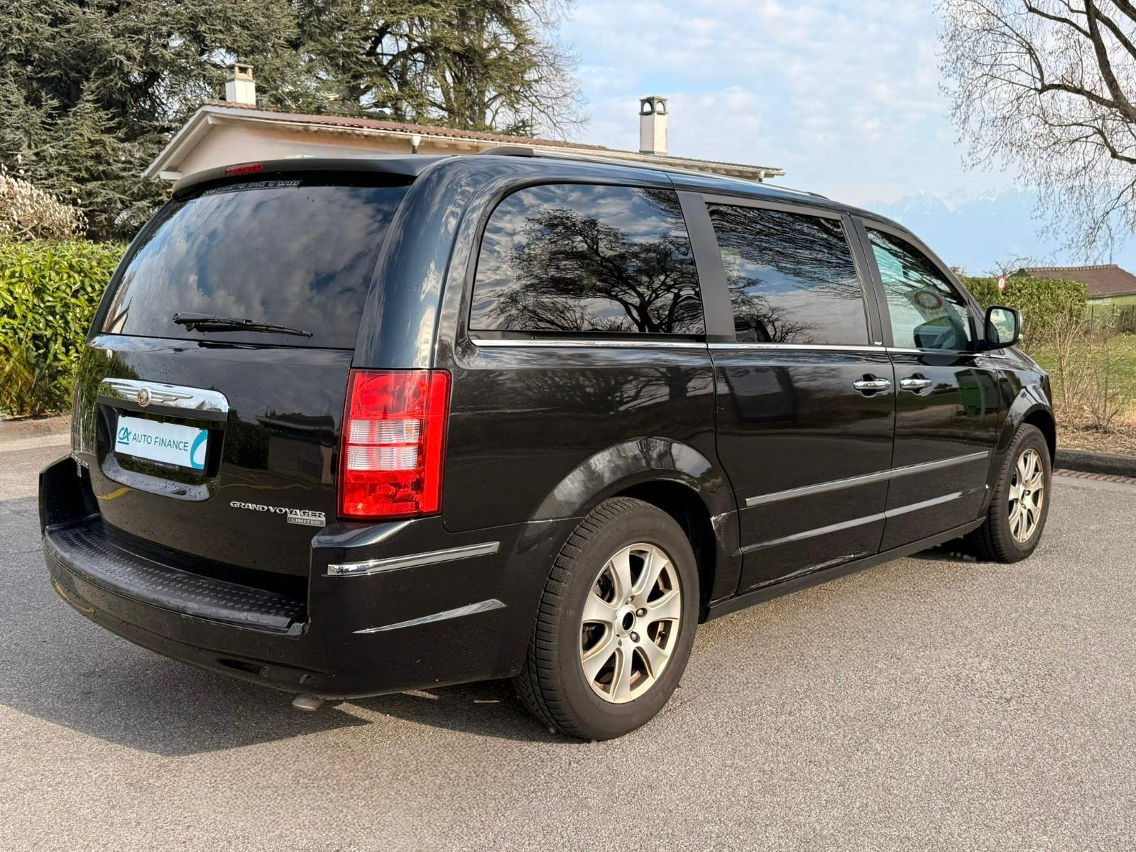 CHRYSLER Grand Voyager 3.8 Limited Automatic-image-6