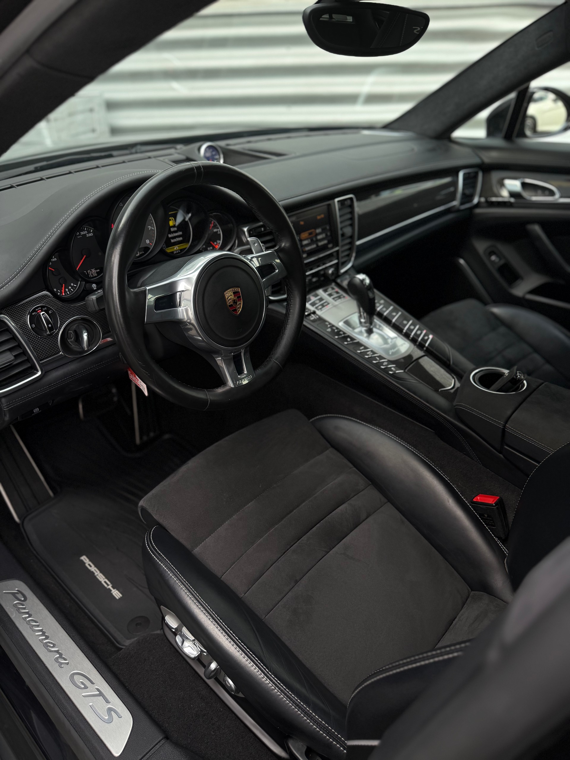PORSCHE Panamera GTS 4.8 PDK-image-6