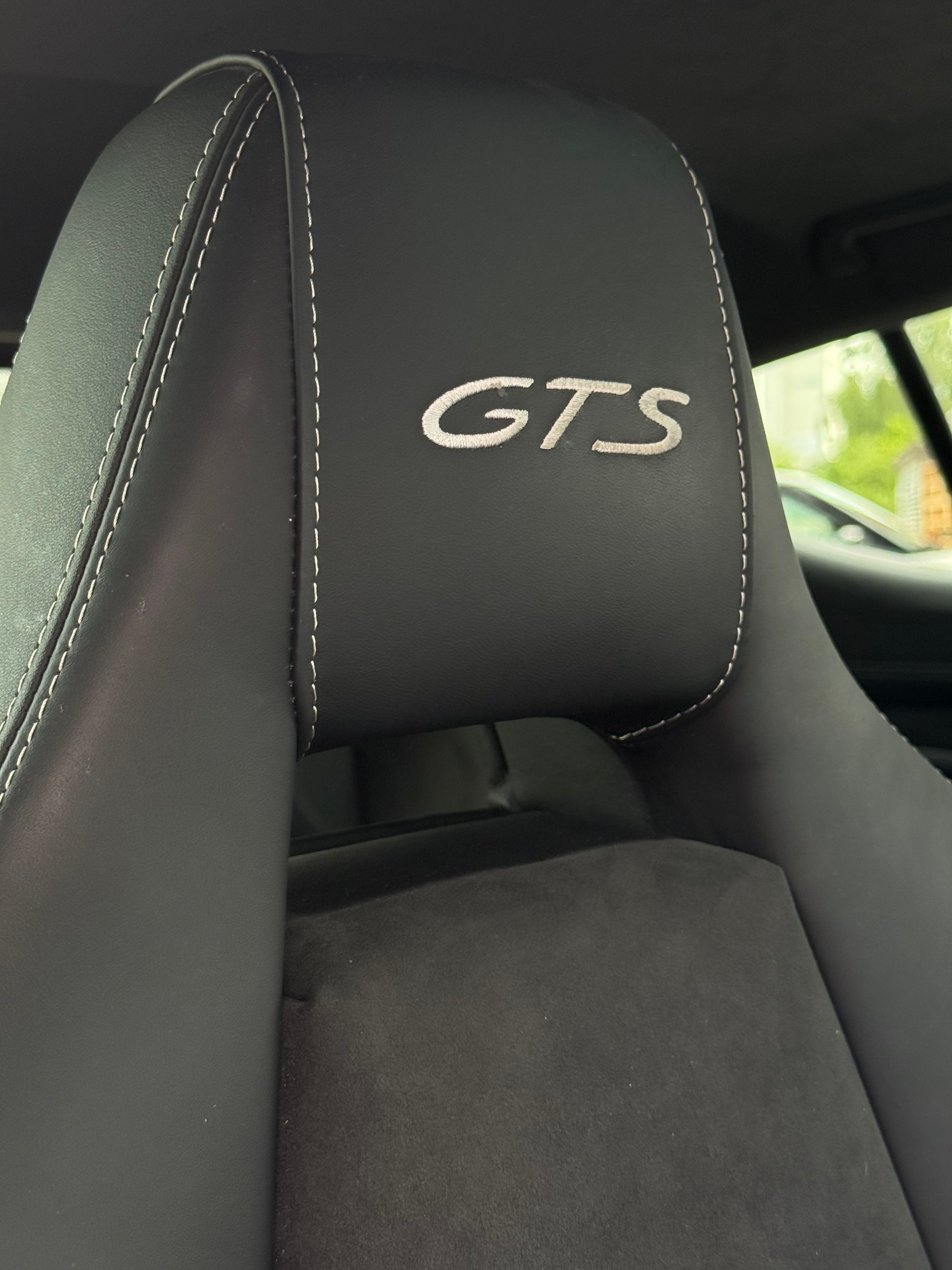 PORSCHE Panamera GTS 4.8 PDK-image-12