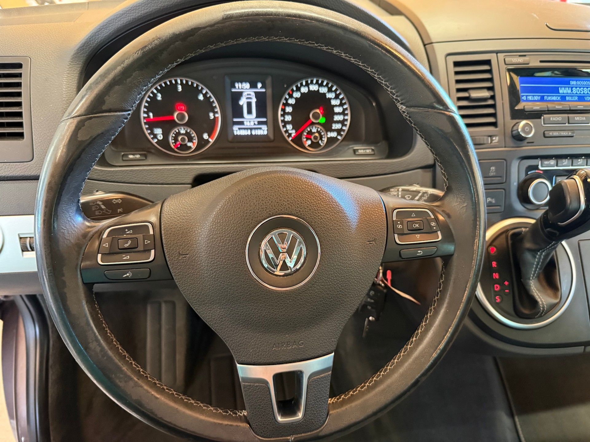 VW T5 Multivan 2.0 TDI CR Family Match DSG-image-10