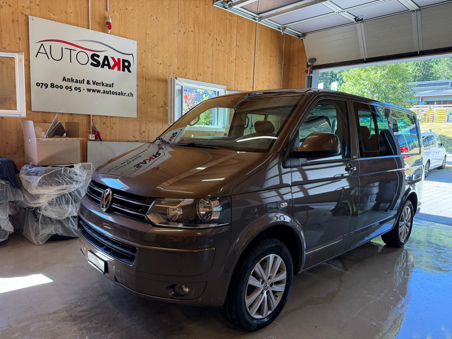 VW T5 Multivan 2.0 TDI CR Family Match DSG-image-0
