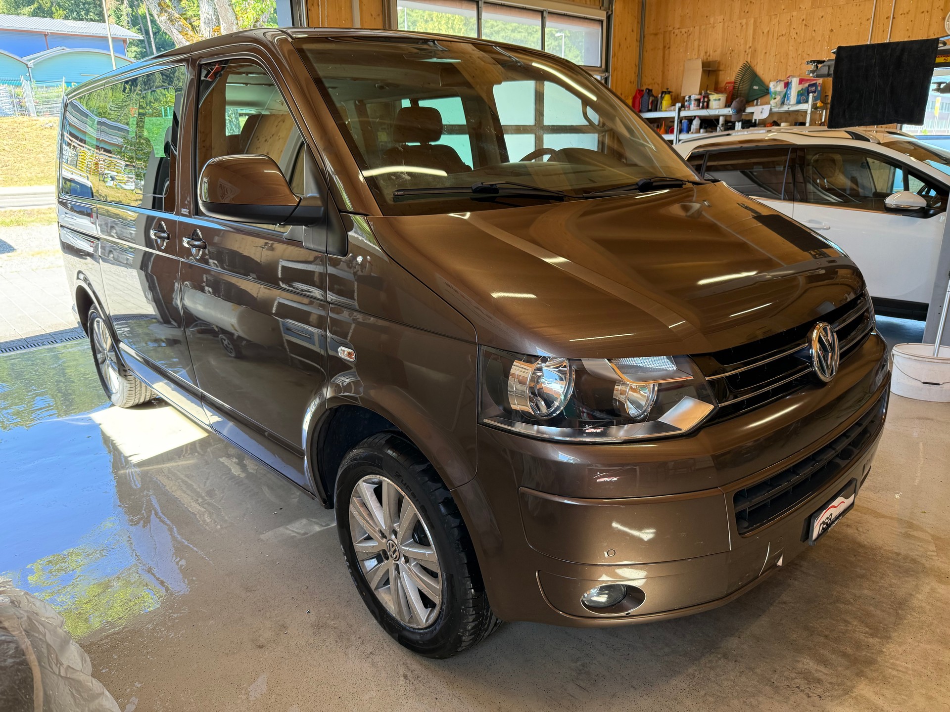 VW T5 Multivan 2.0 TDI CR Family Match DSG-image-2