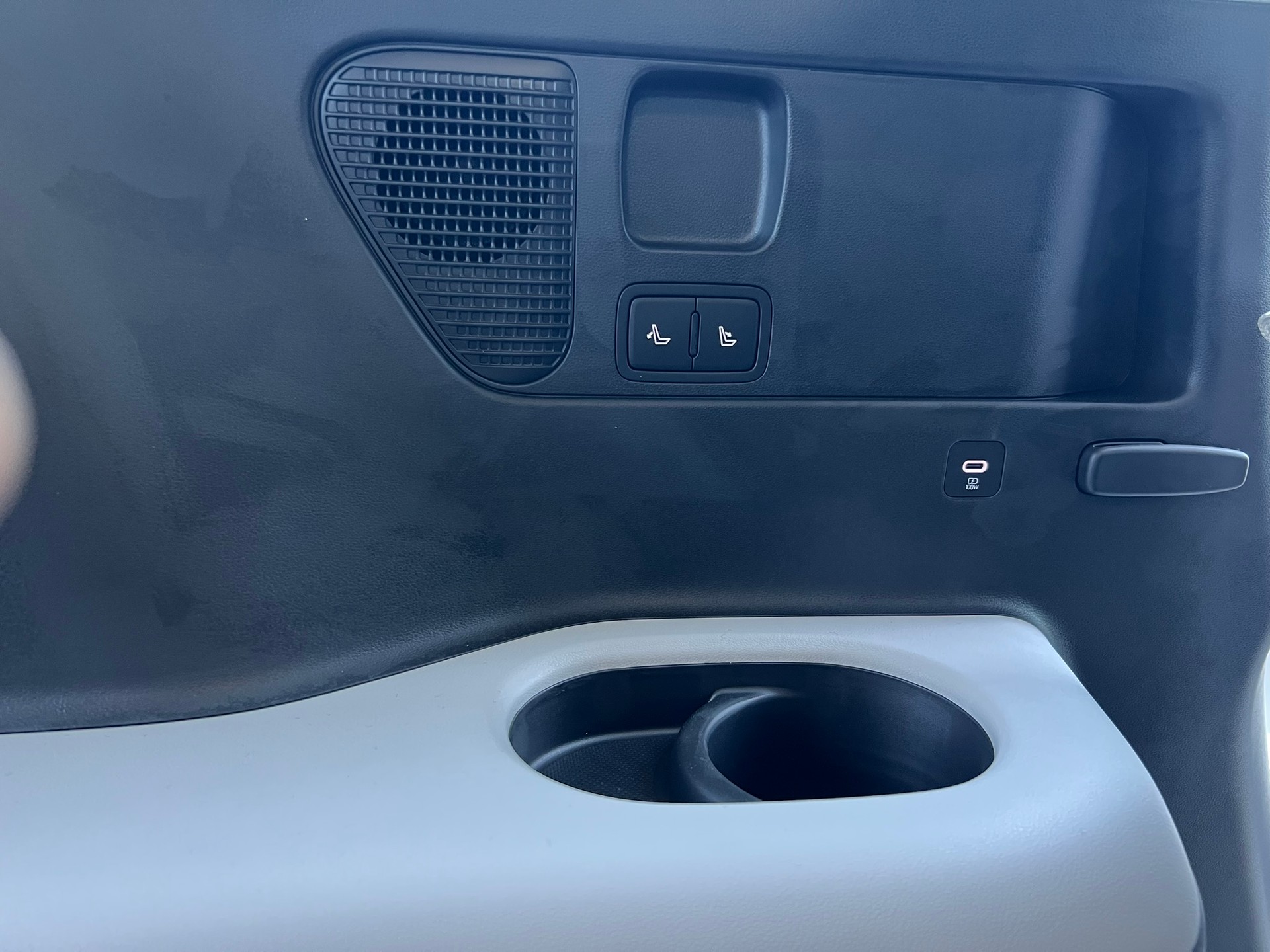 HYUNDAI Ioniq 9 110kWh Vertex 4WD-image-20