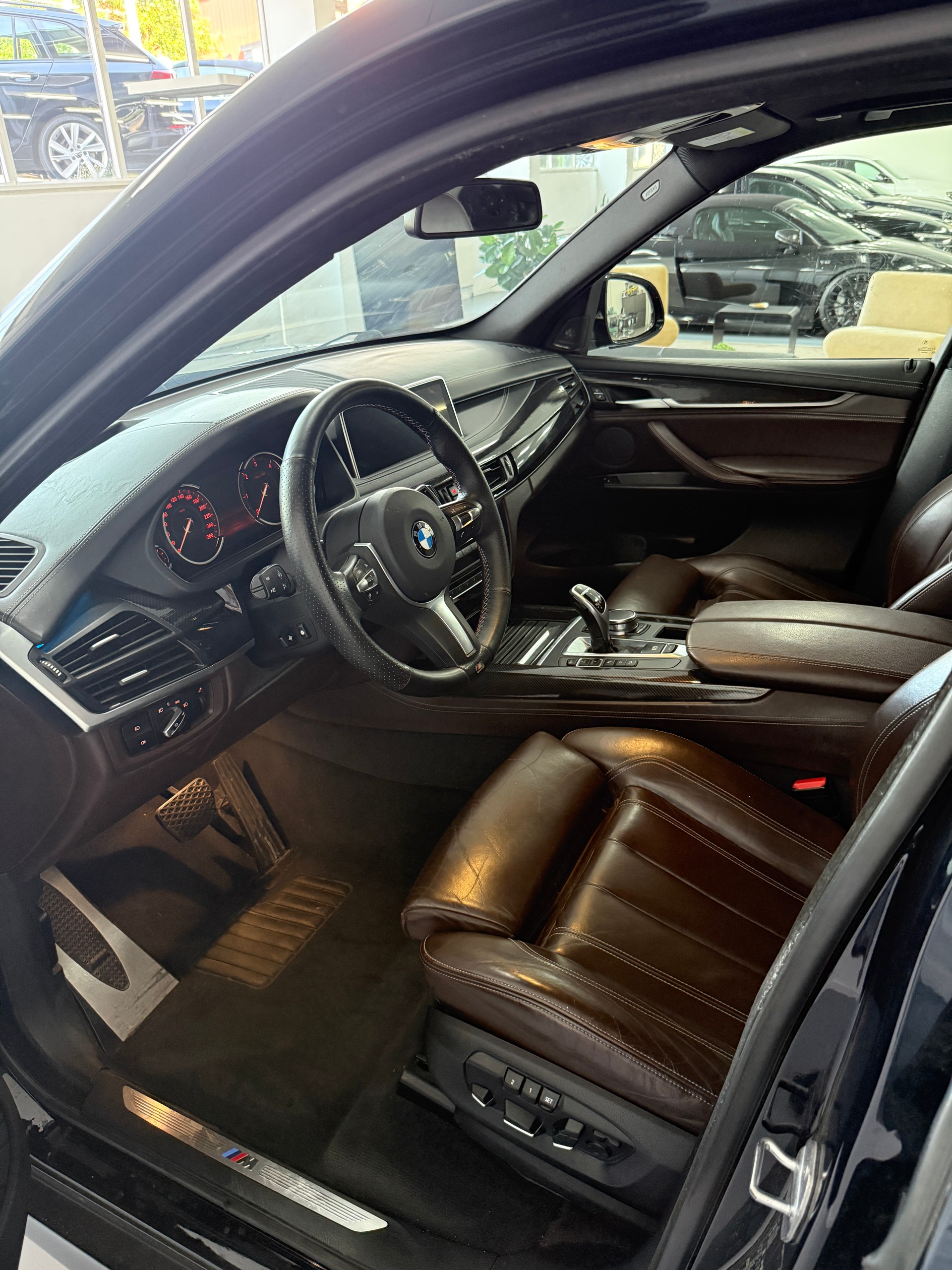 BMW X5 xDrive 40d Steptronic-image-6