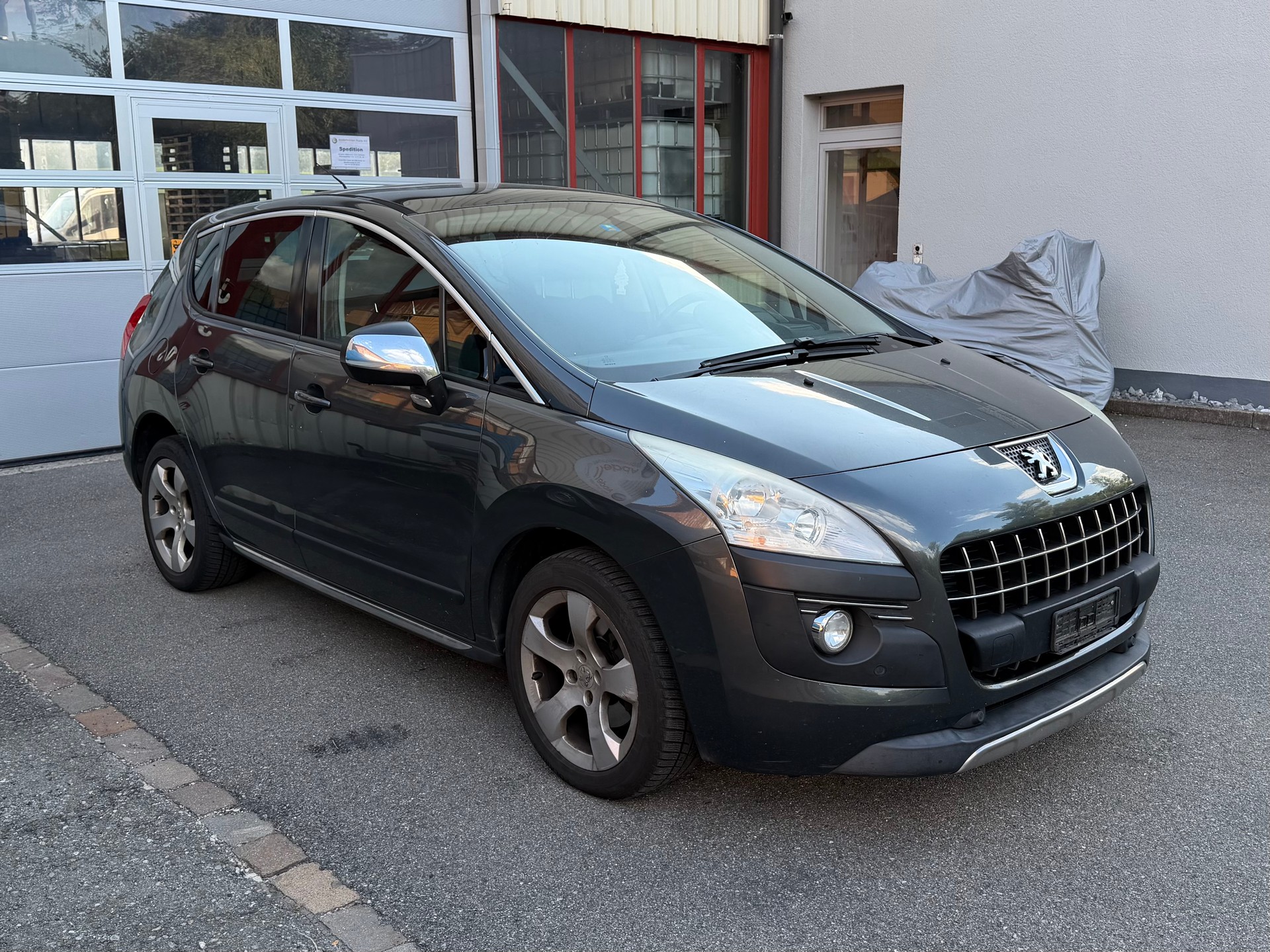 PEUGEOT 3008 2.0 HDI Allure Tiptronic Automat *Top-Zustand*-image-1