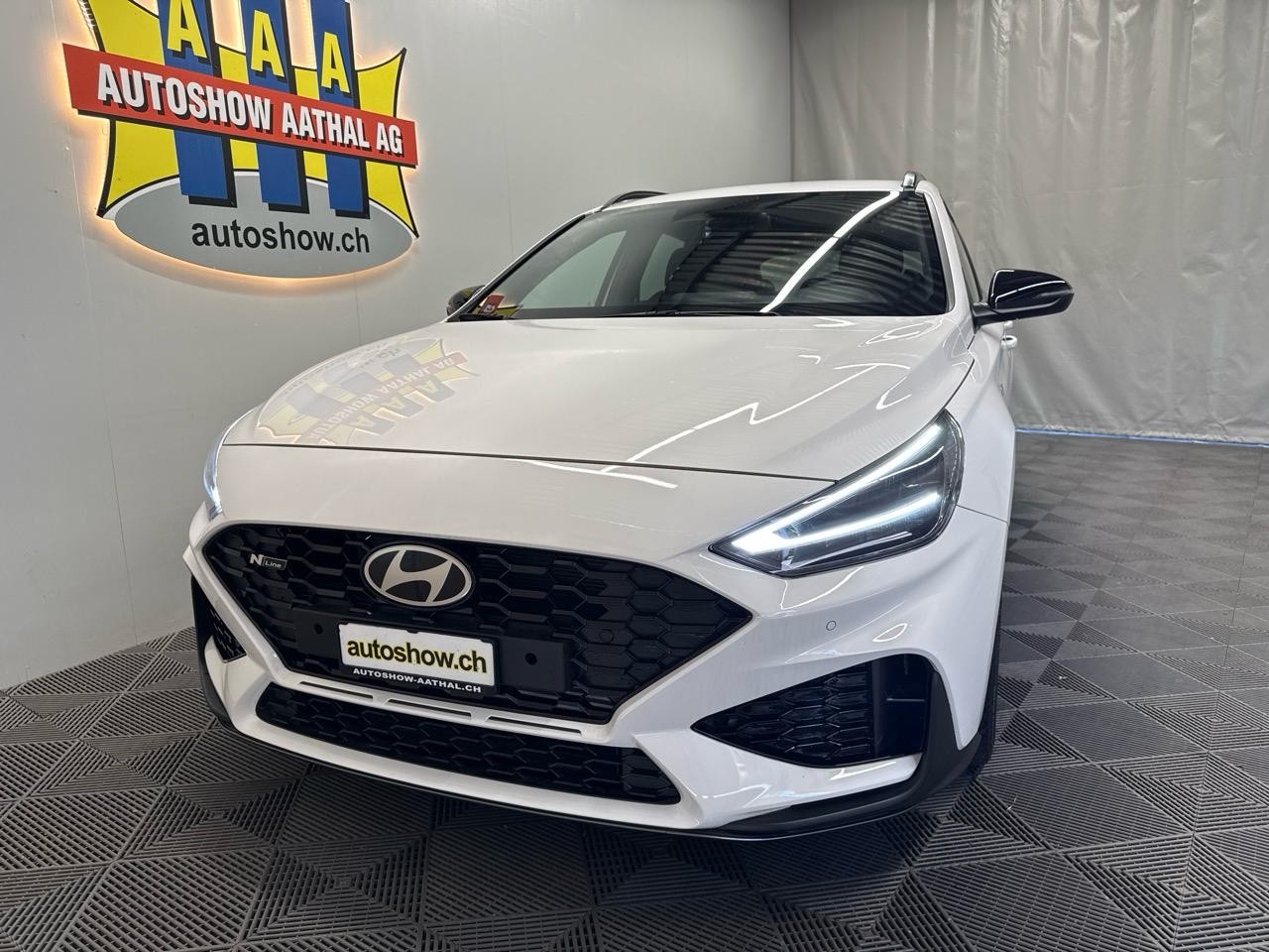 HYUNDAI i30 Wagon 1.5 T-GDi N Line 48V MH DCT-image-16