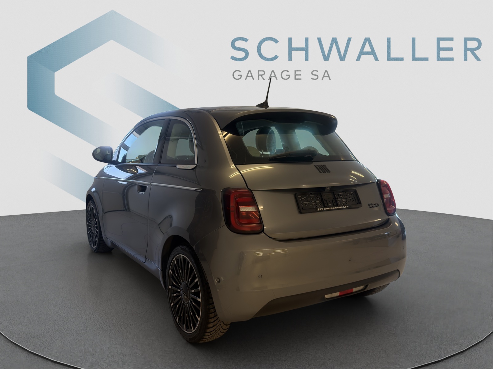 FIAT 500e La Prima-image-5