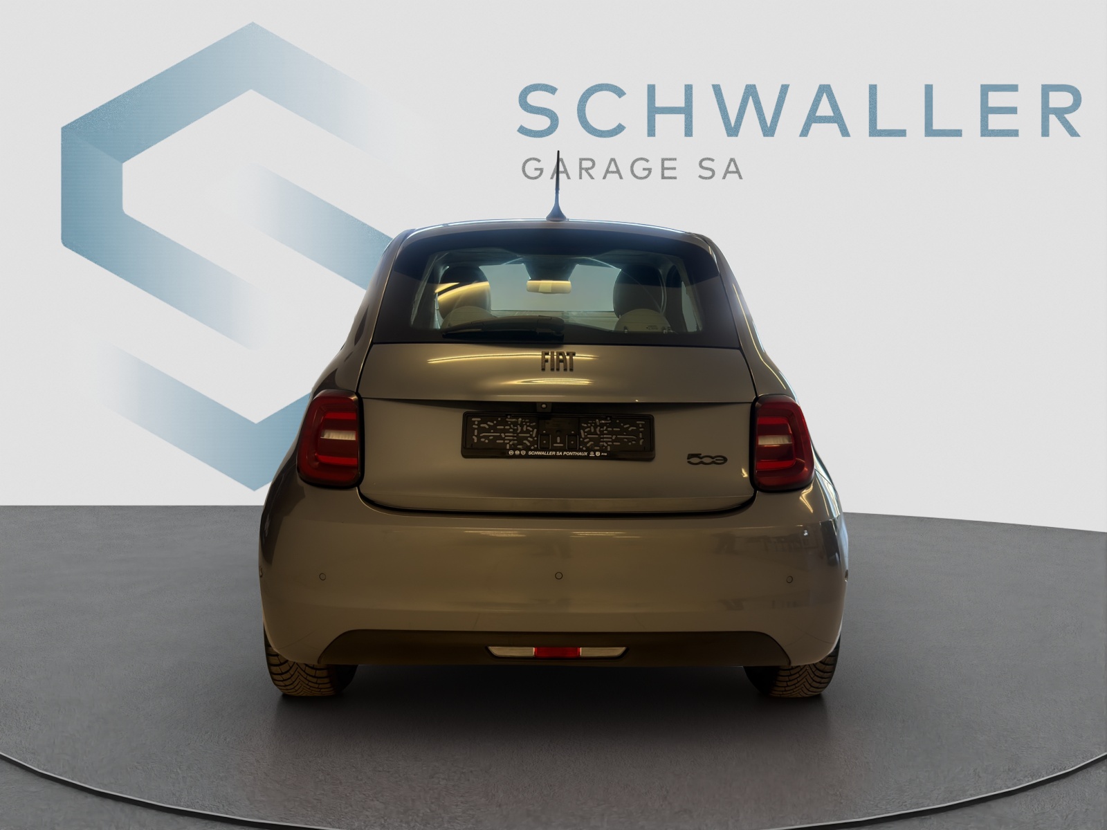 FIAT 500e La Prima-image-4