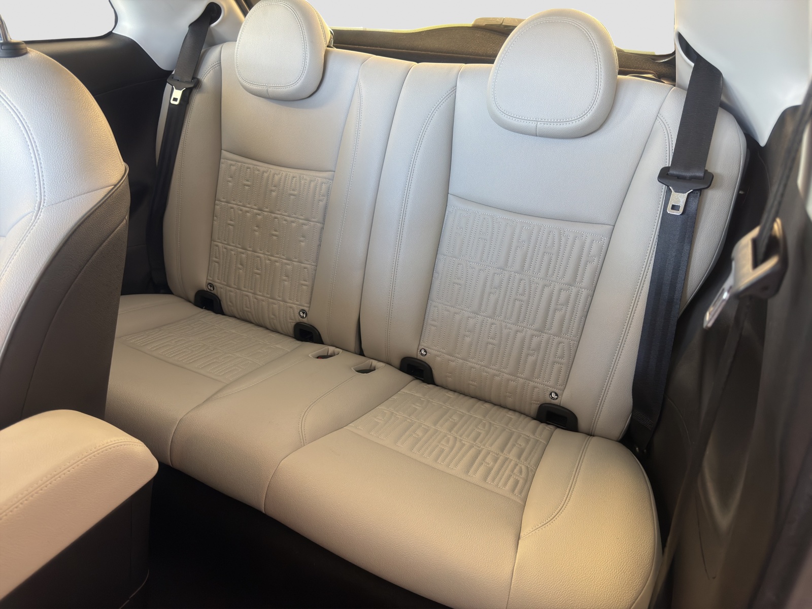 FIAT 500e La Prima-image-7