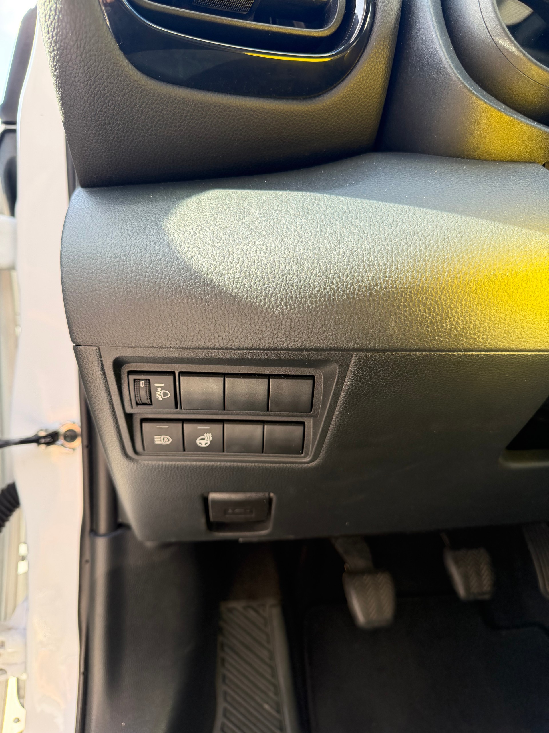 TOYOTA 1.5 VVT-iE Comfort-image-9