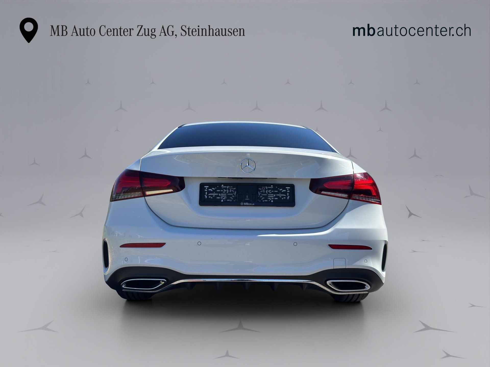 MERCEDES-BENZ A 200 AMG Line Limousine-showroom-element-3