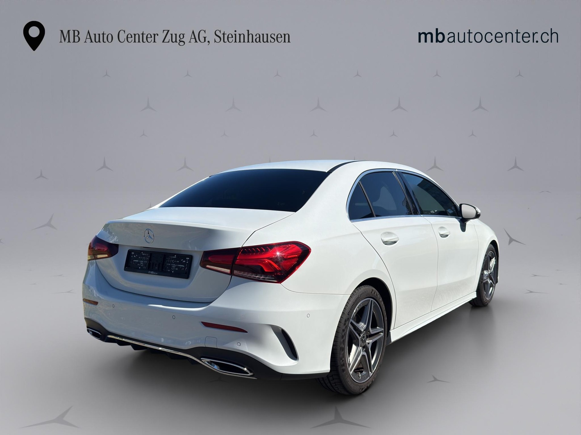 MERCEDES-BENZ A 200 AMG Line Limousine-image-4