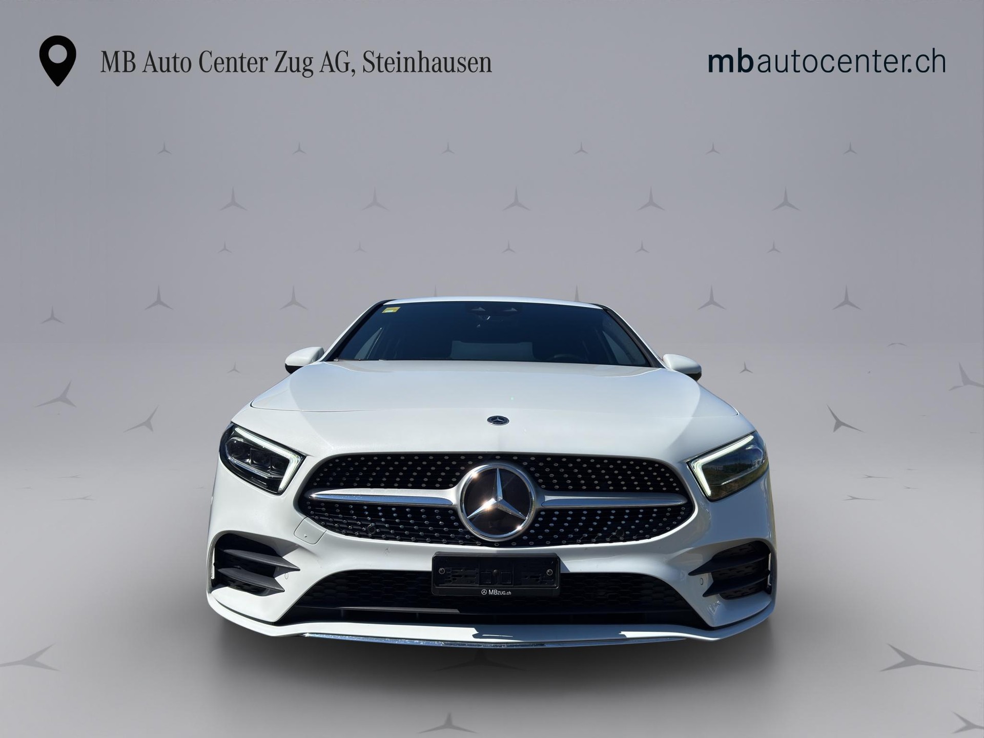 MERCEDES-BENZ A 200 AMG Line Limousine-image-7