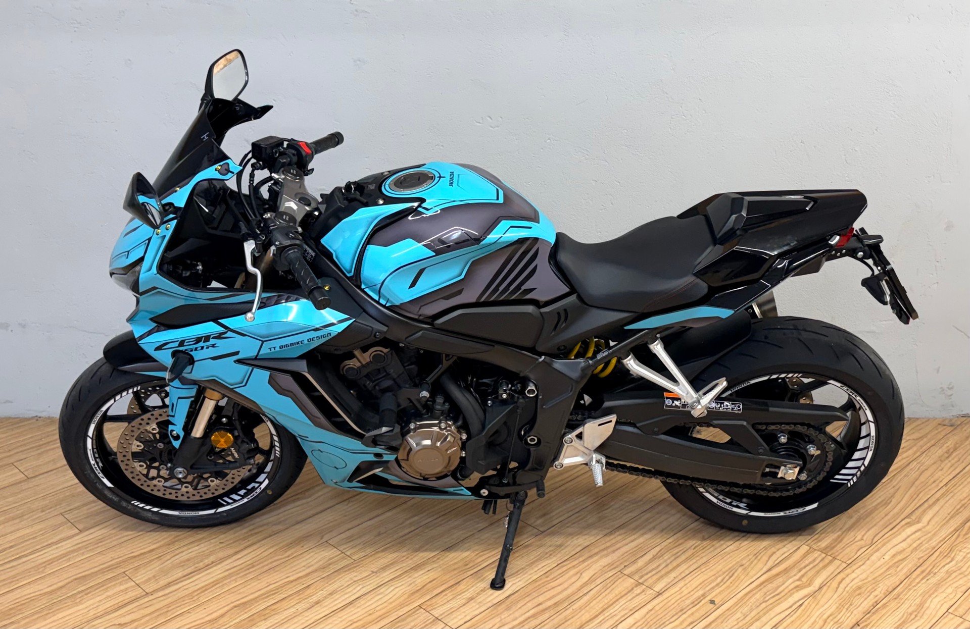 HONDA CBR 650 R-image-5