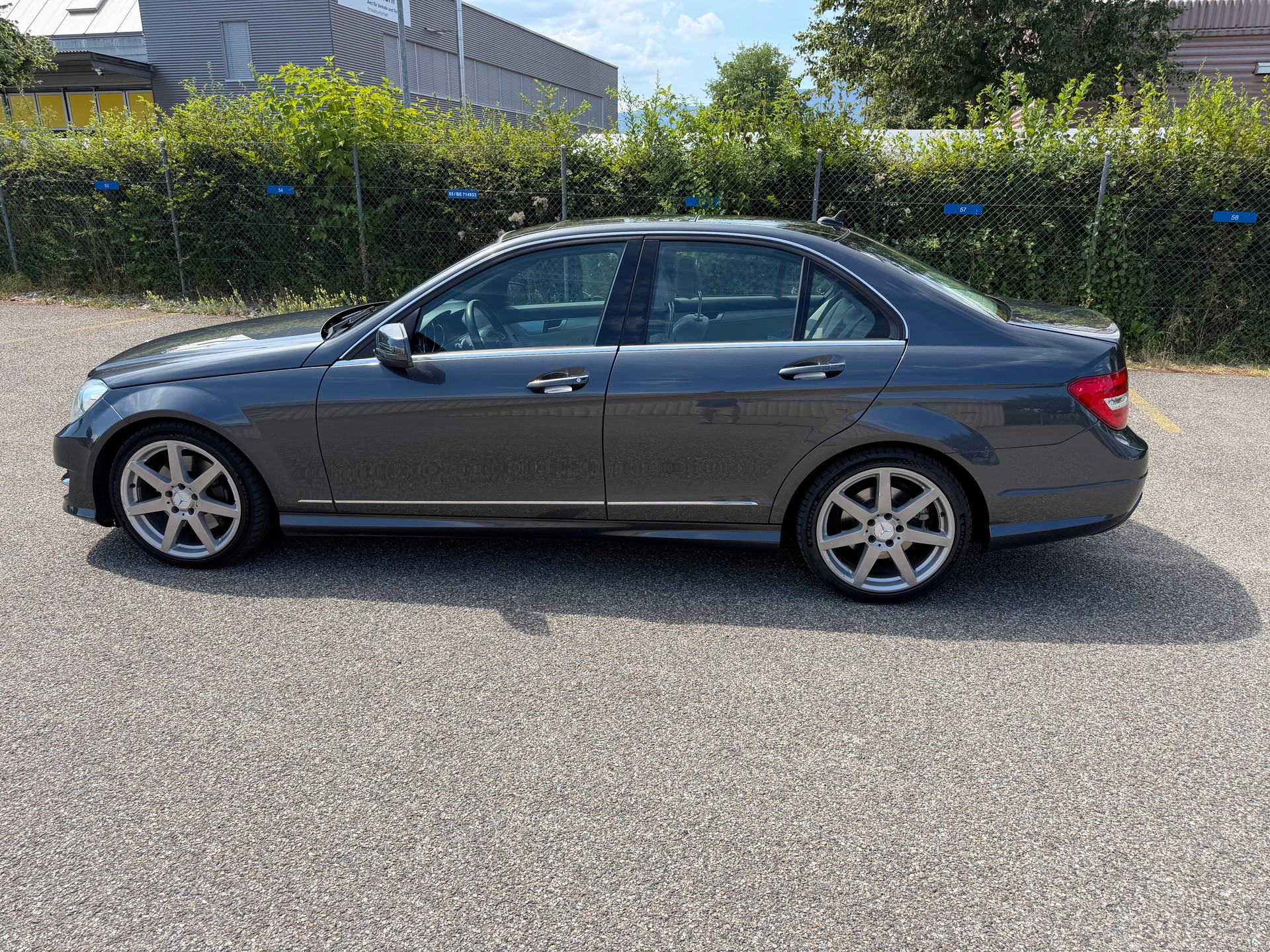 MERCEDES-BENZ C 350 V6 Avantgarde 4matic AMG-Paket-image-2