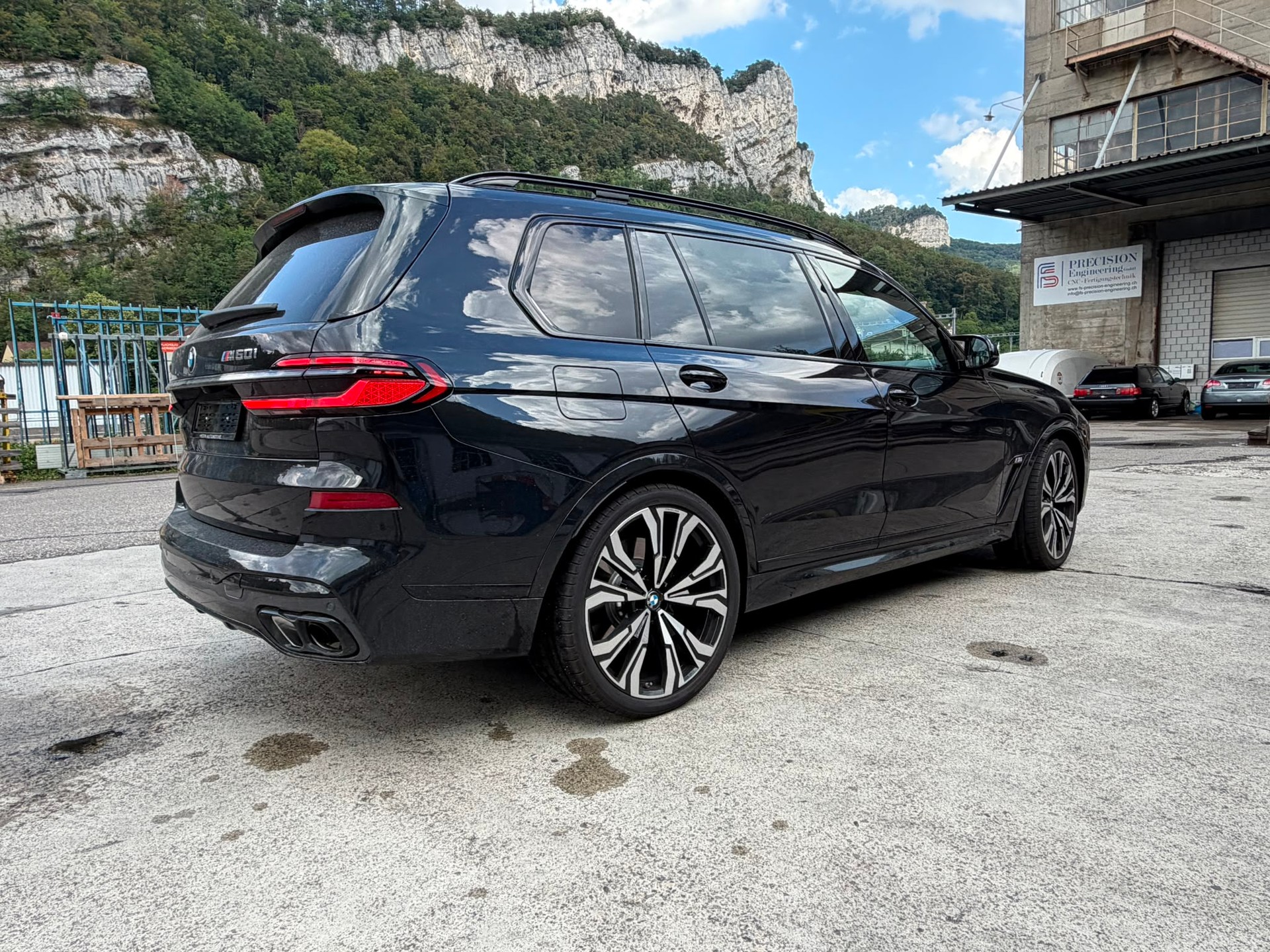 BMW X7 xDrive 48V M60i Steptronic-showroom-element-1