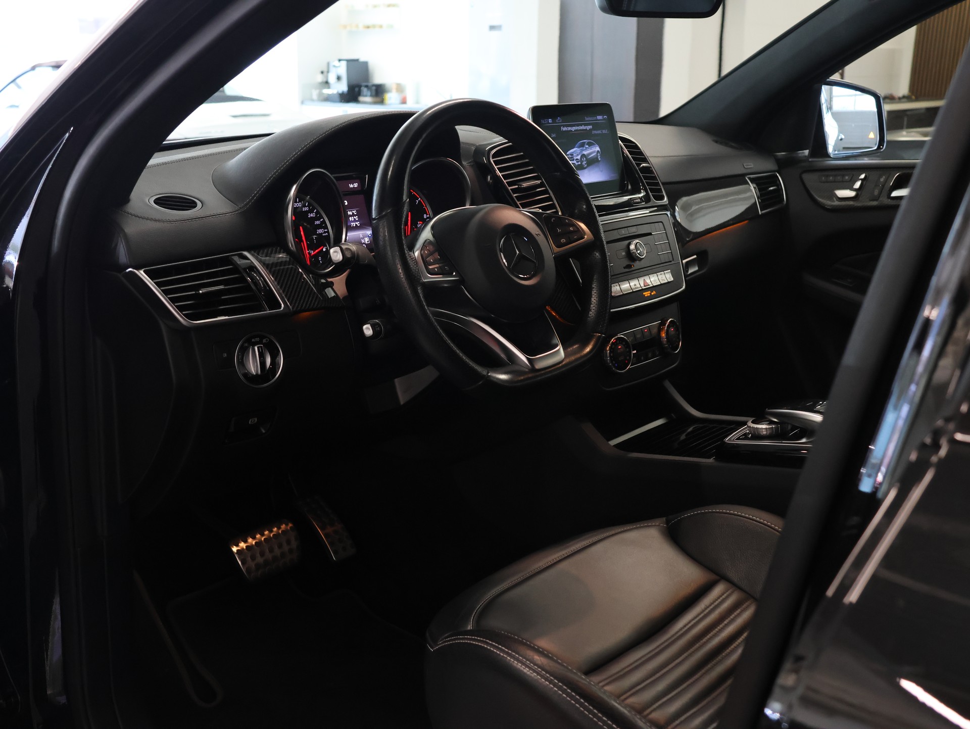 MERCEDES-BENZ GLE Coupé 43 AMG 4Matic 9G-Tronic *360 Kamera* *Harman/Kardon* *Anhängerkupplung*-image-15