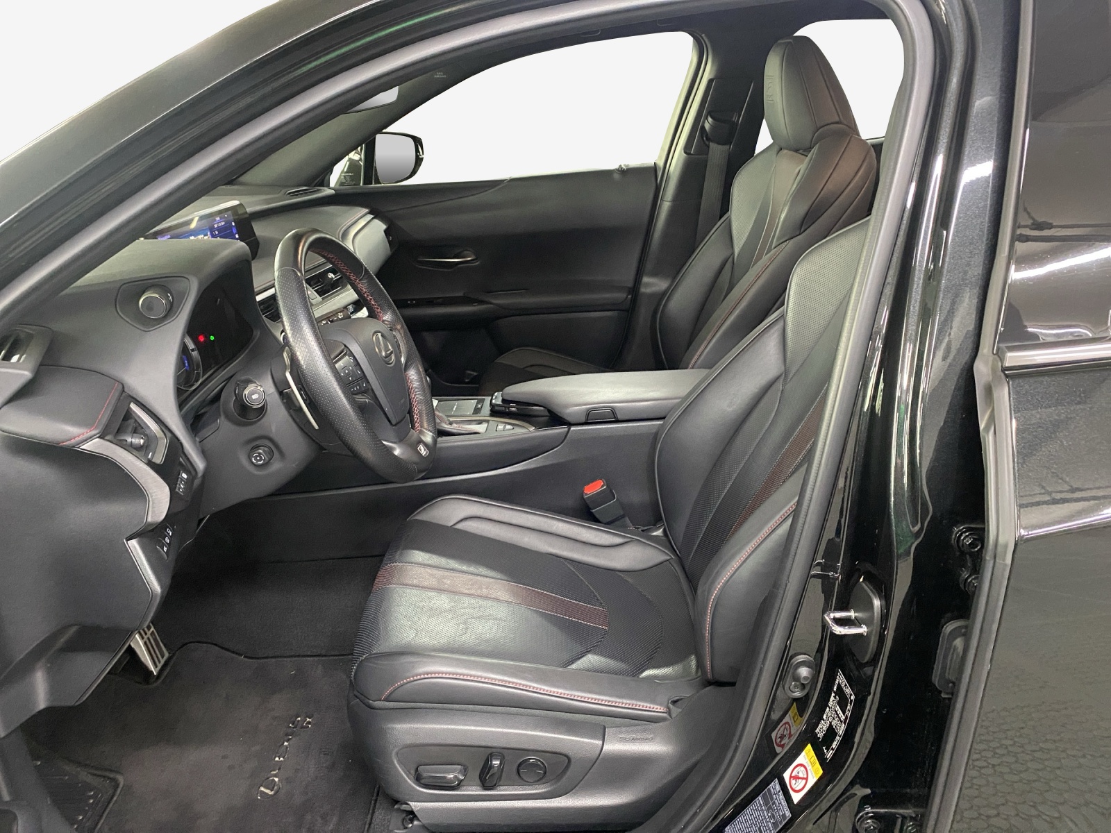 LEXUS UX 250h F Sport AWD Automatic-image-7