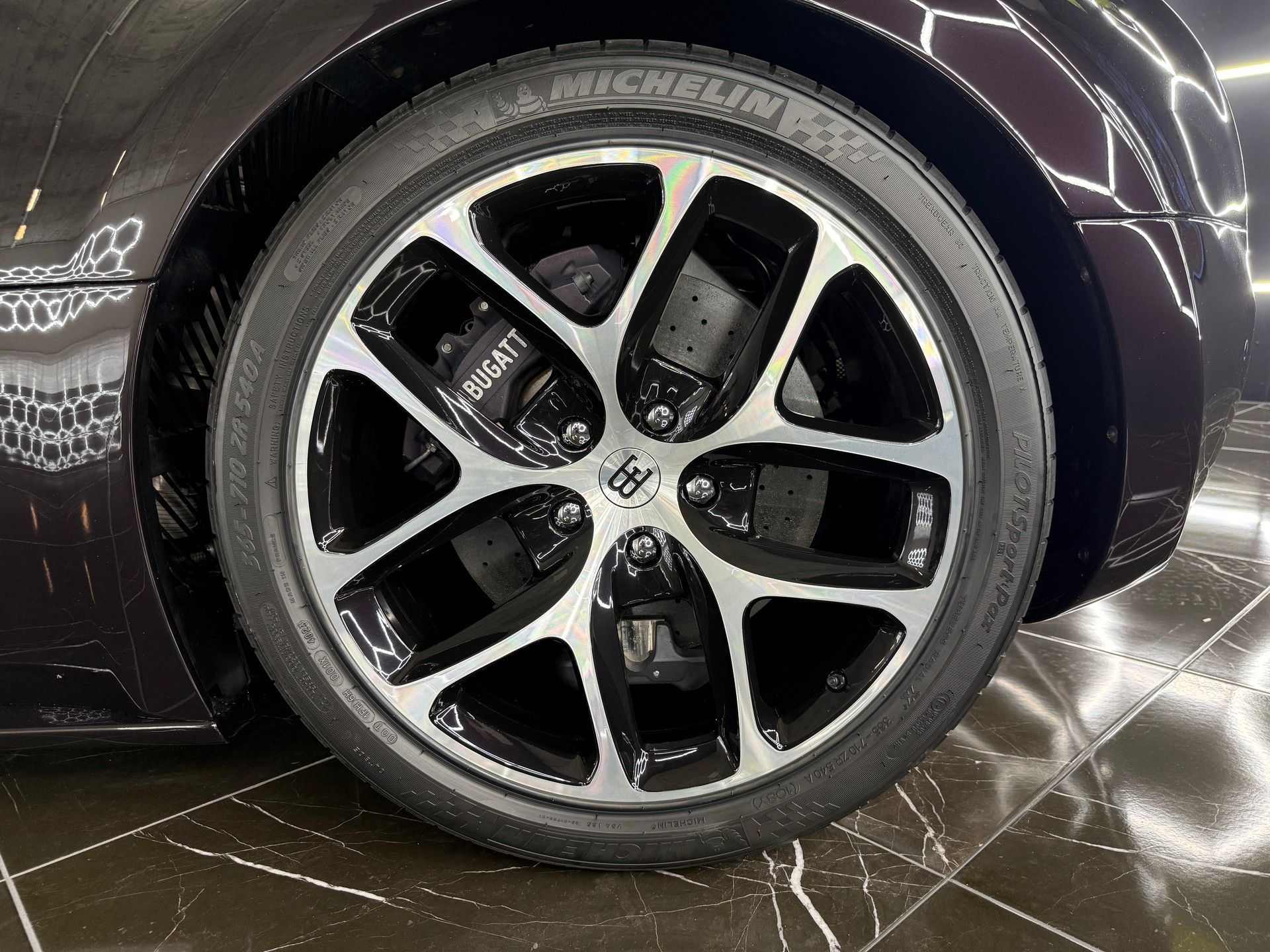 BUGATTI VEYRON Grand Sport Vitesse-image-18