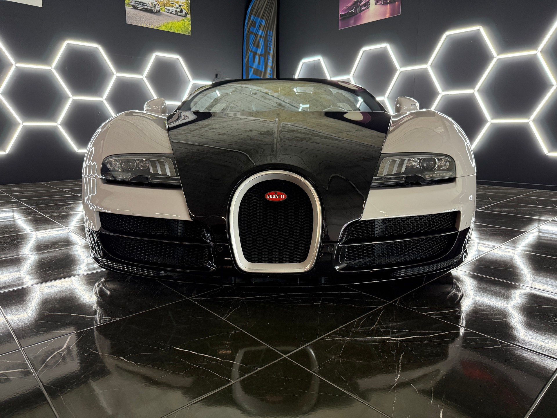 BUGATTI VEYRON Grand Sport Vitesse-image-5