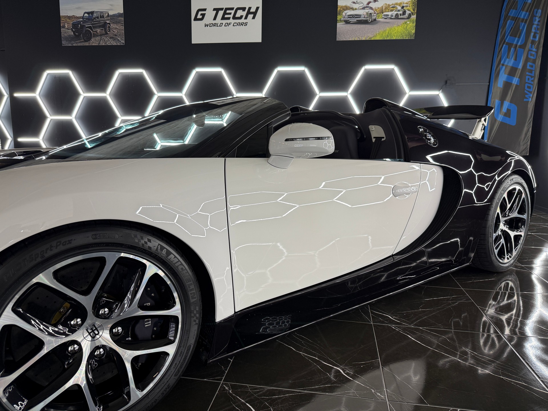 BUGATTI VEYRON Grand Sport Vitesse-image-4