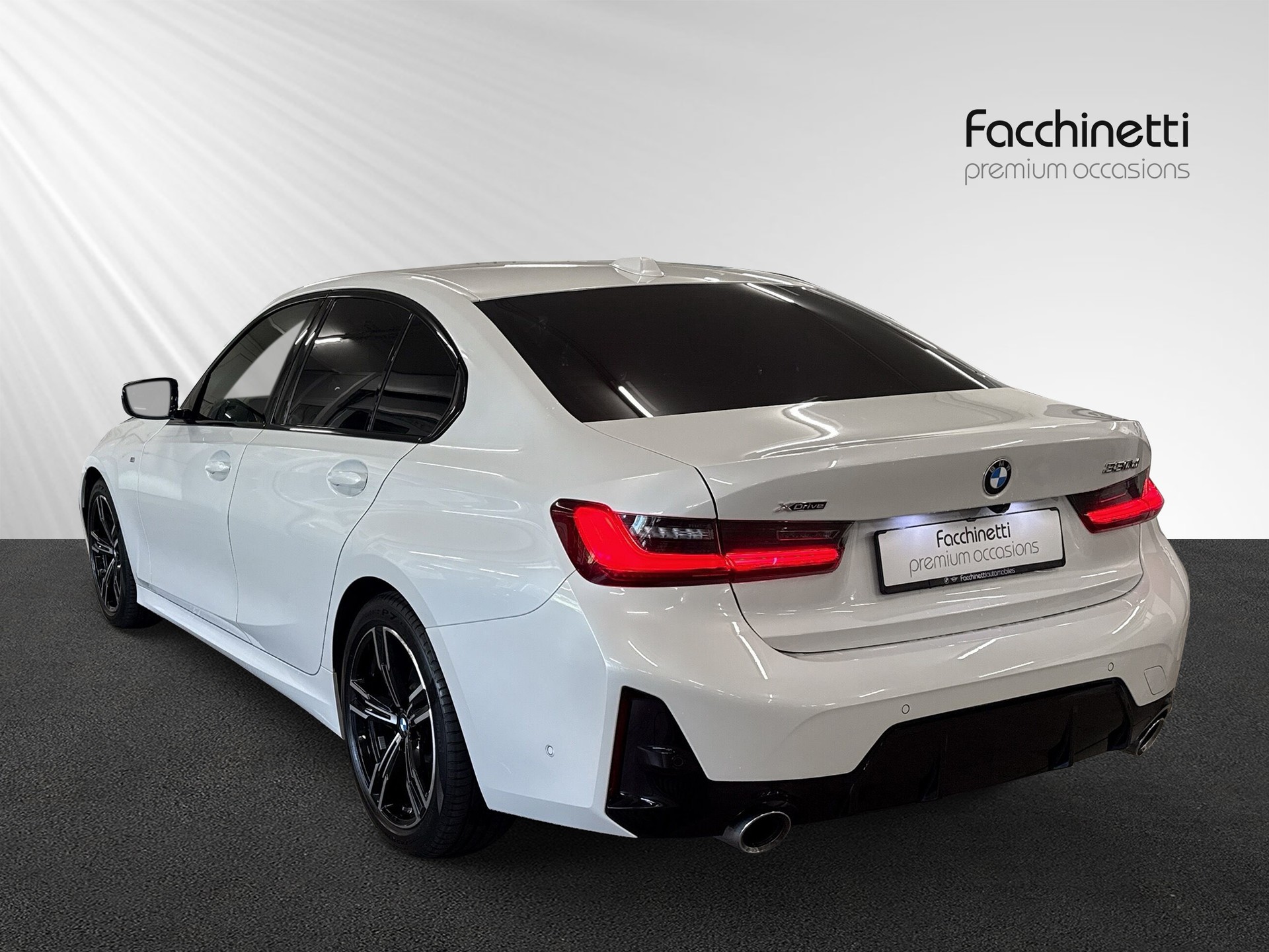 BMW 330d xDrive 48V Steptronic M Sport-image-2