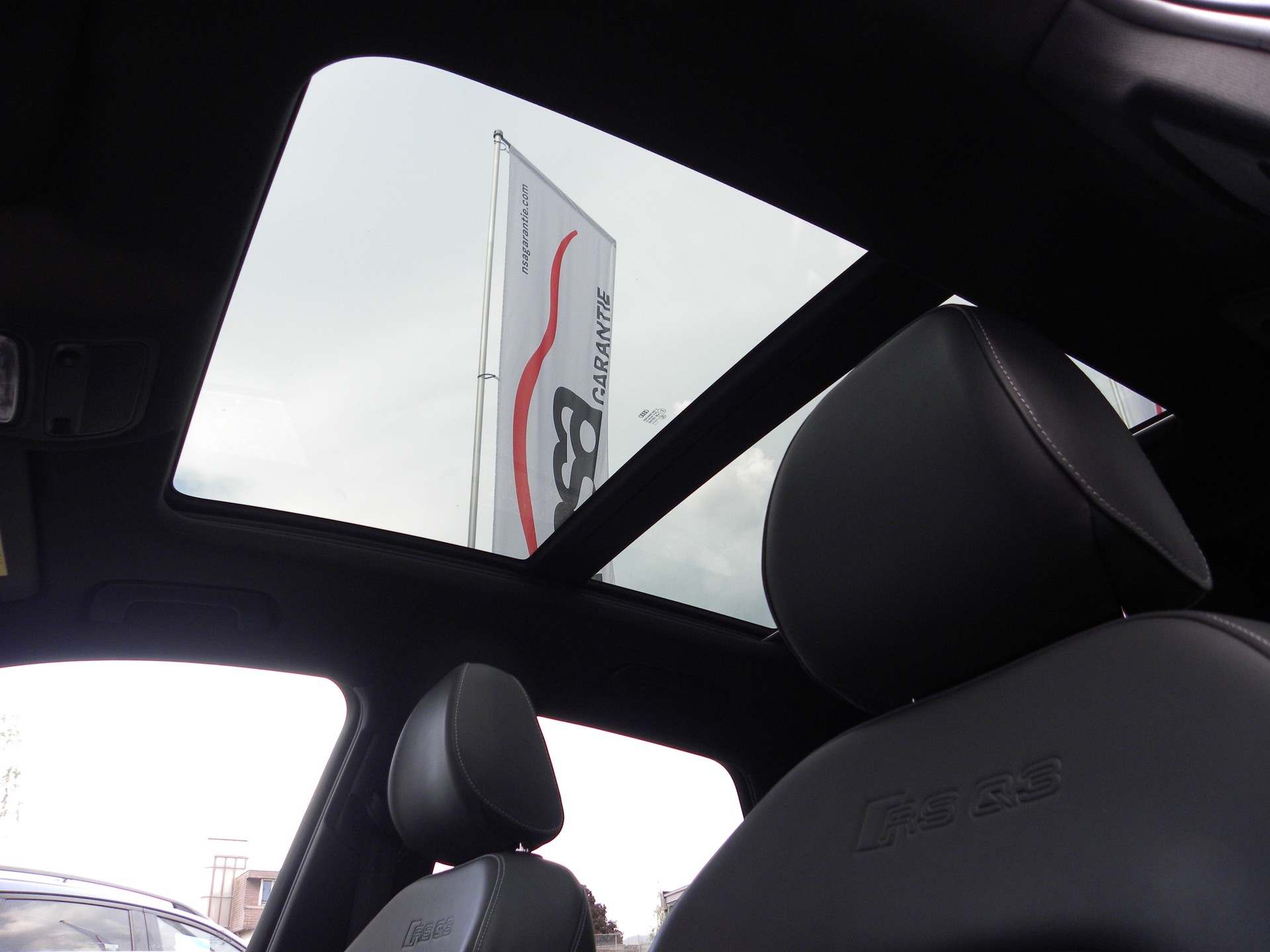 AUDI RS Q3 2.5 TFSI quattro S-tronic-image-11