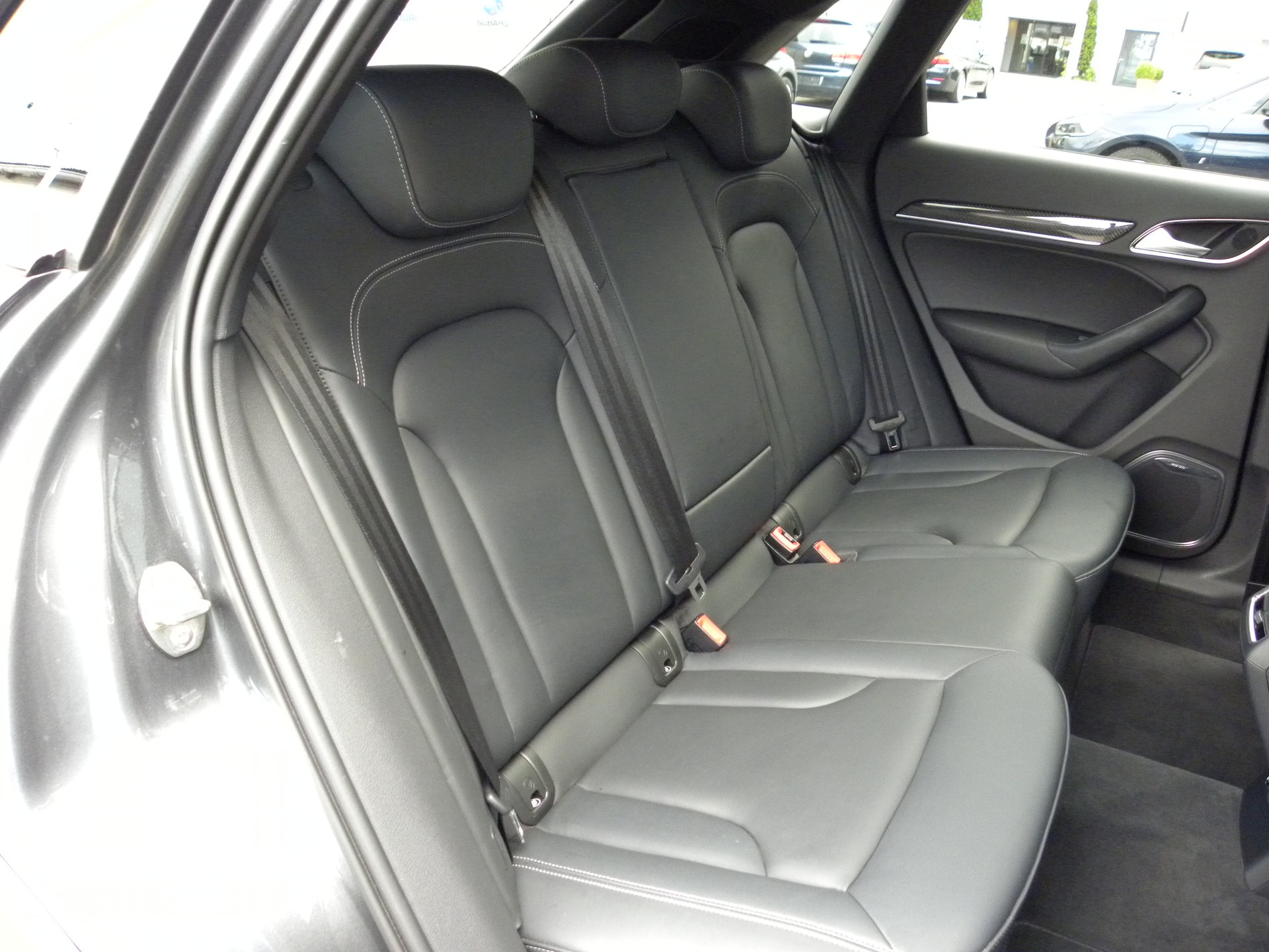 AUDI RS Q3 2.5 TFSI quattro S-tronic-image-9