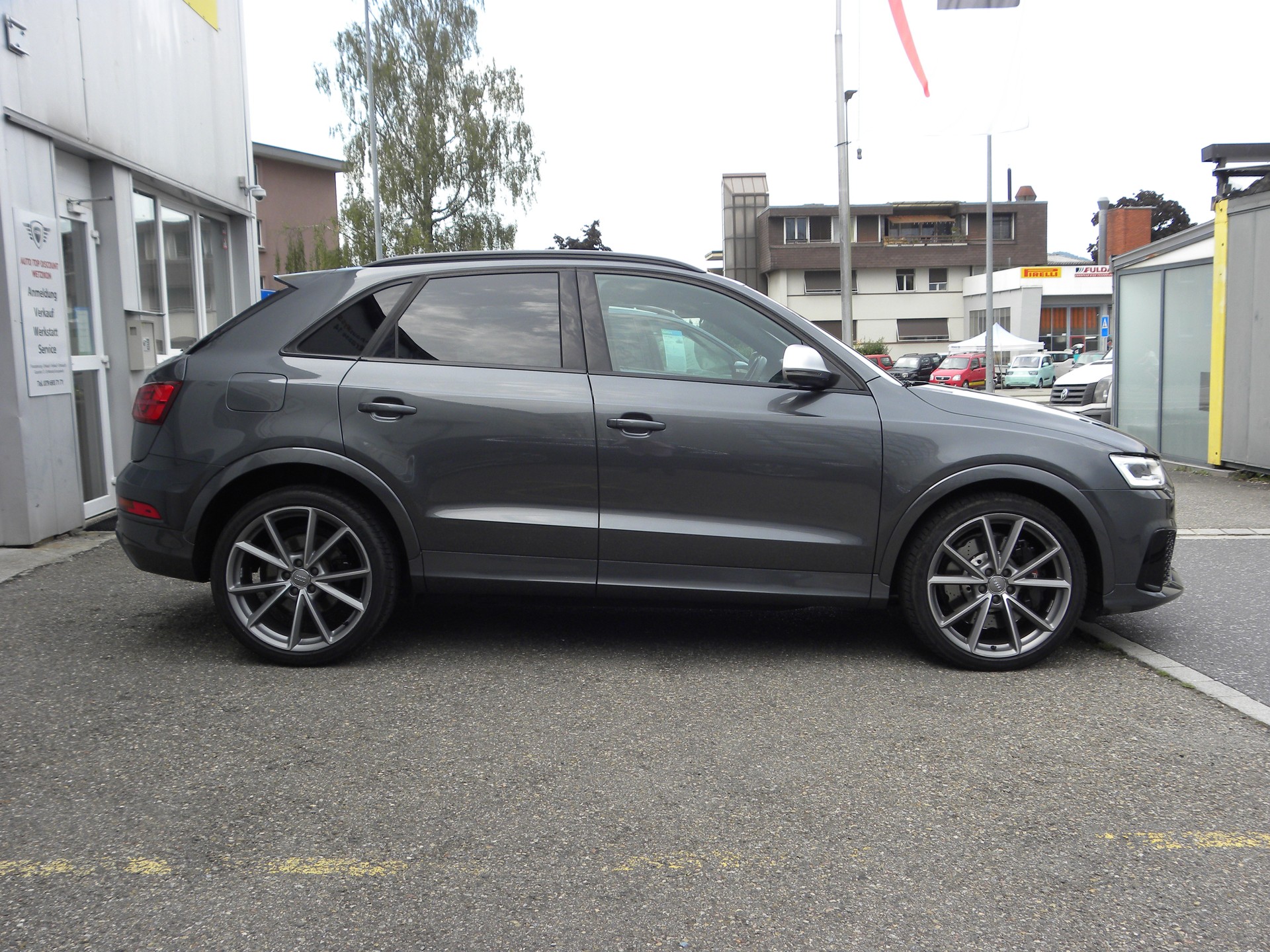 AUDI RS Q3 2.5 TFSI quattro S-tronic-image-3