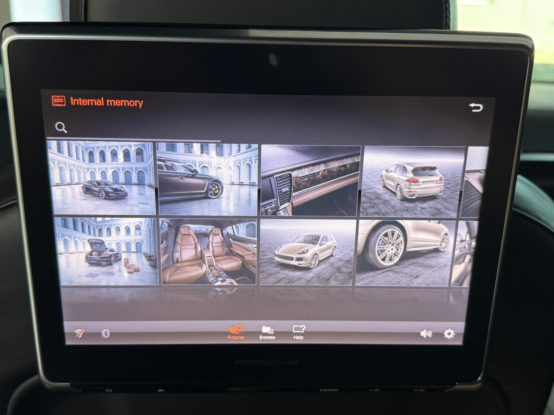 PORSCHE Cayenne Diesel Platinum Edition ***CH-Fahrzeug aus 1. Hand***Panoramadach***Luftfederung***-image-35
