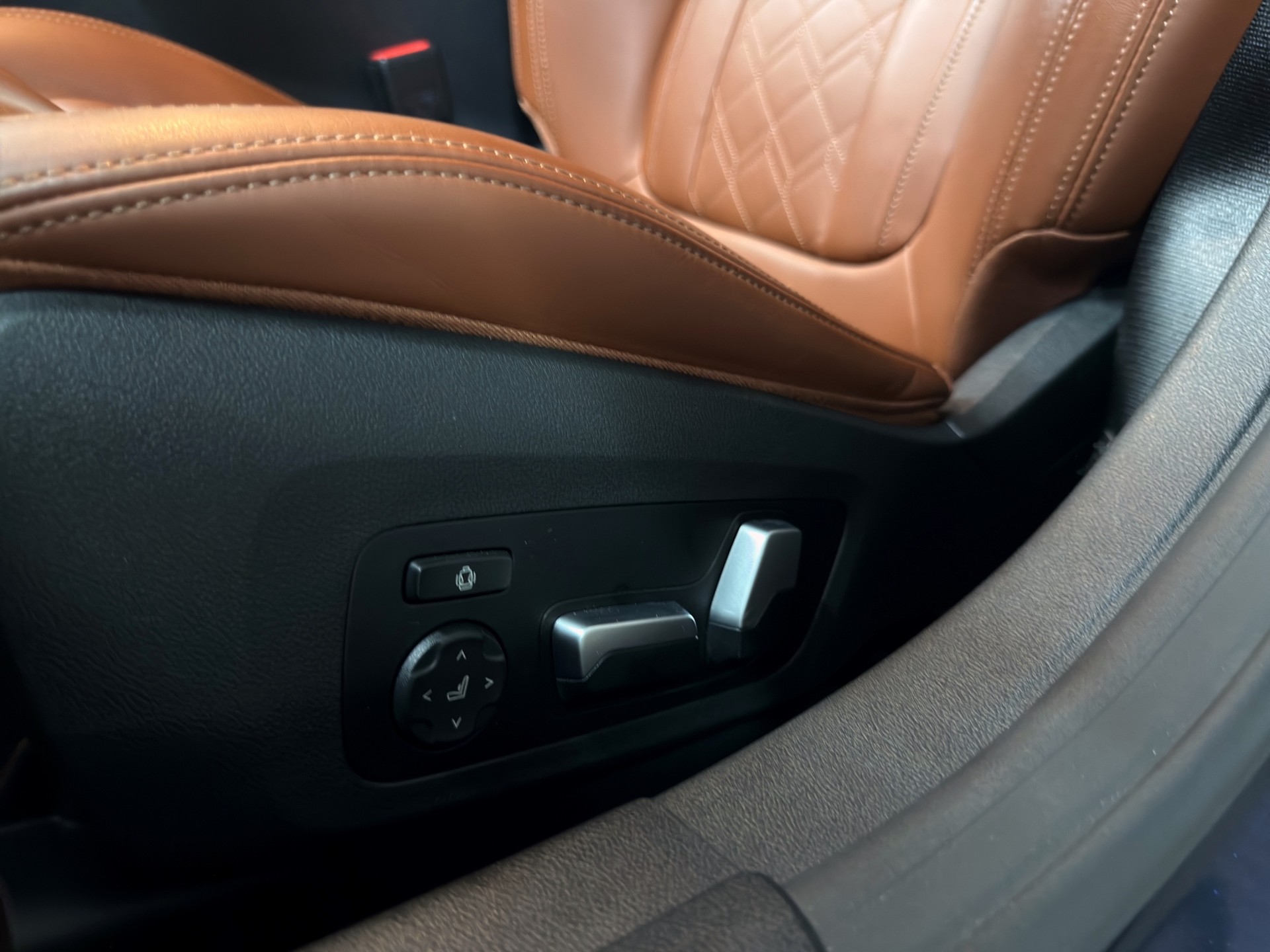 BMW M440i xDrive 48V Gran Coupé Steptronic-image-23