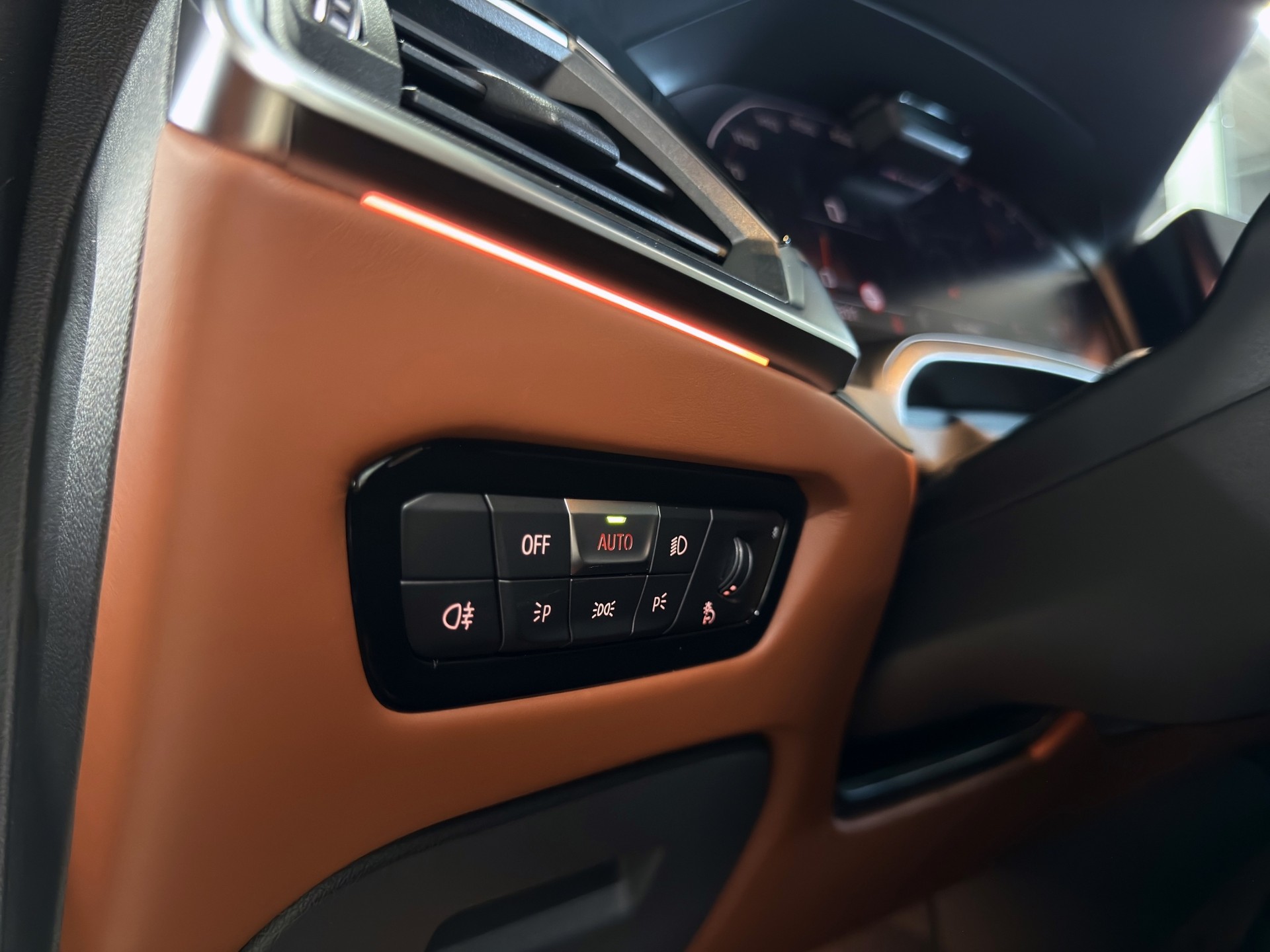 BMW M440i xDrive 48V Gran Coupé Steptronic-image-25