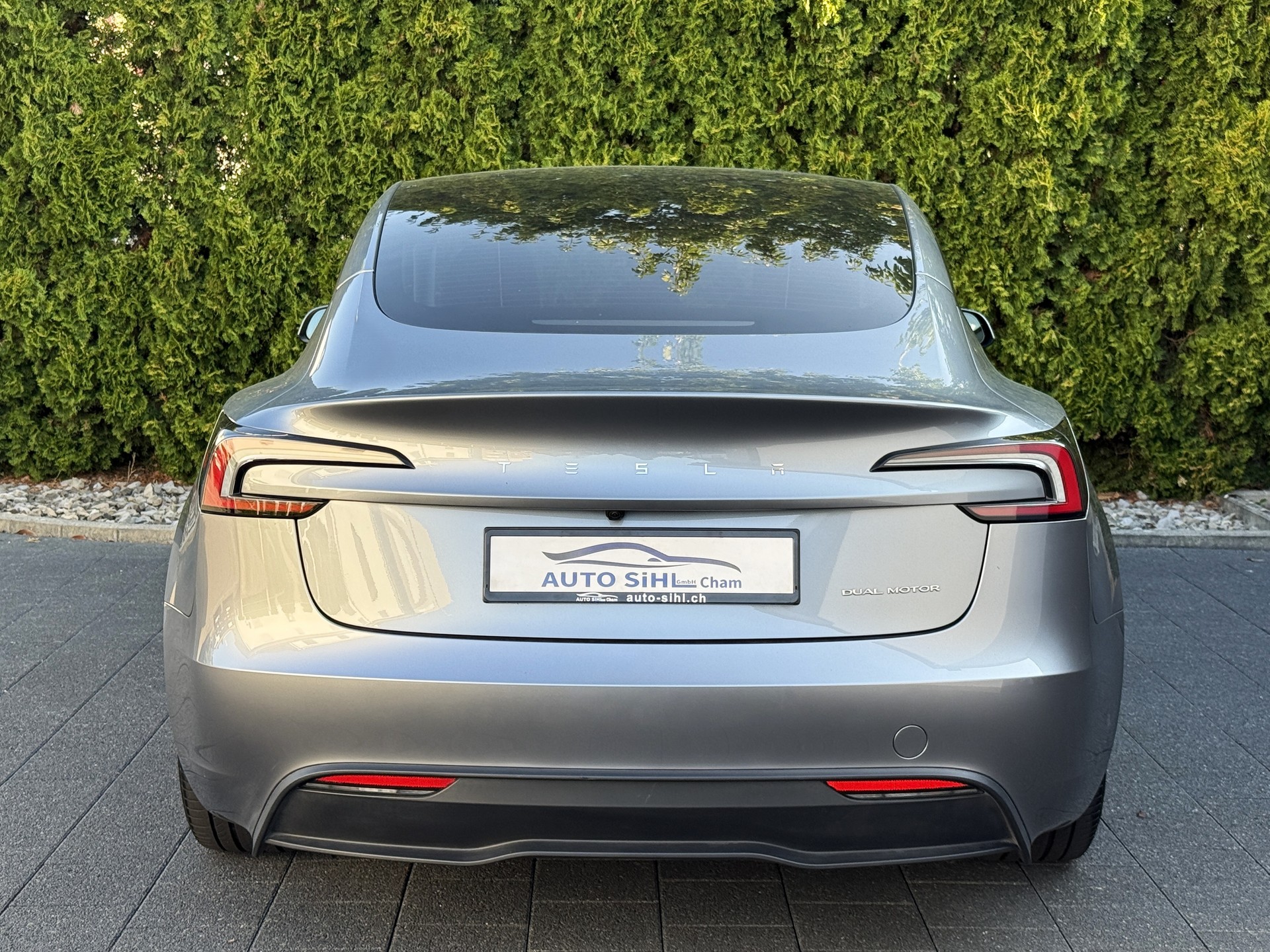 TESLA Model 3 Long Range Dual Motor AWD / Neues Modell-image-13
