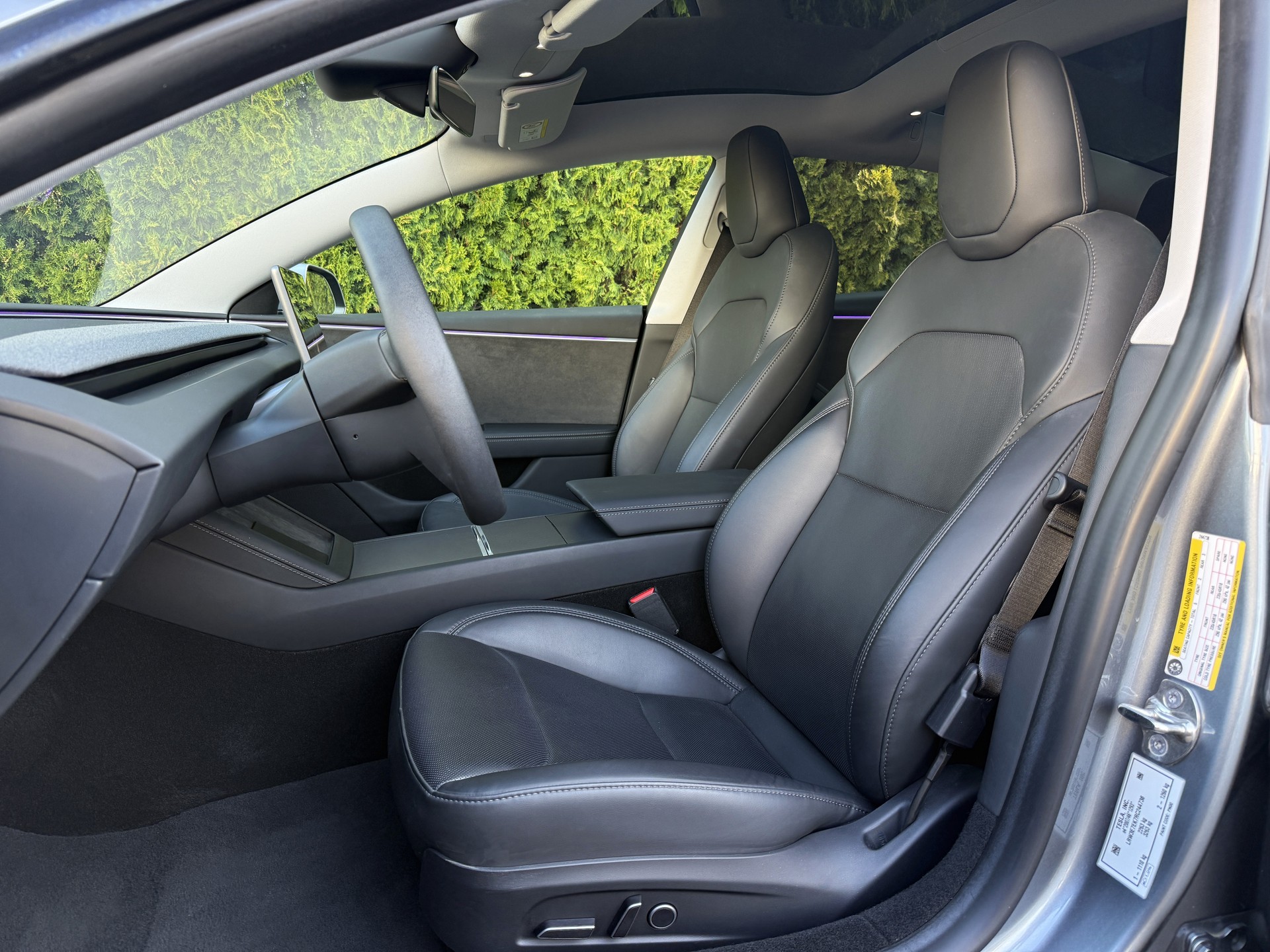 TESLA Model 3 Long Range Dual Motor AWD / Neues Modell-image-17