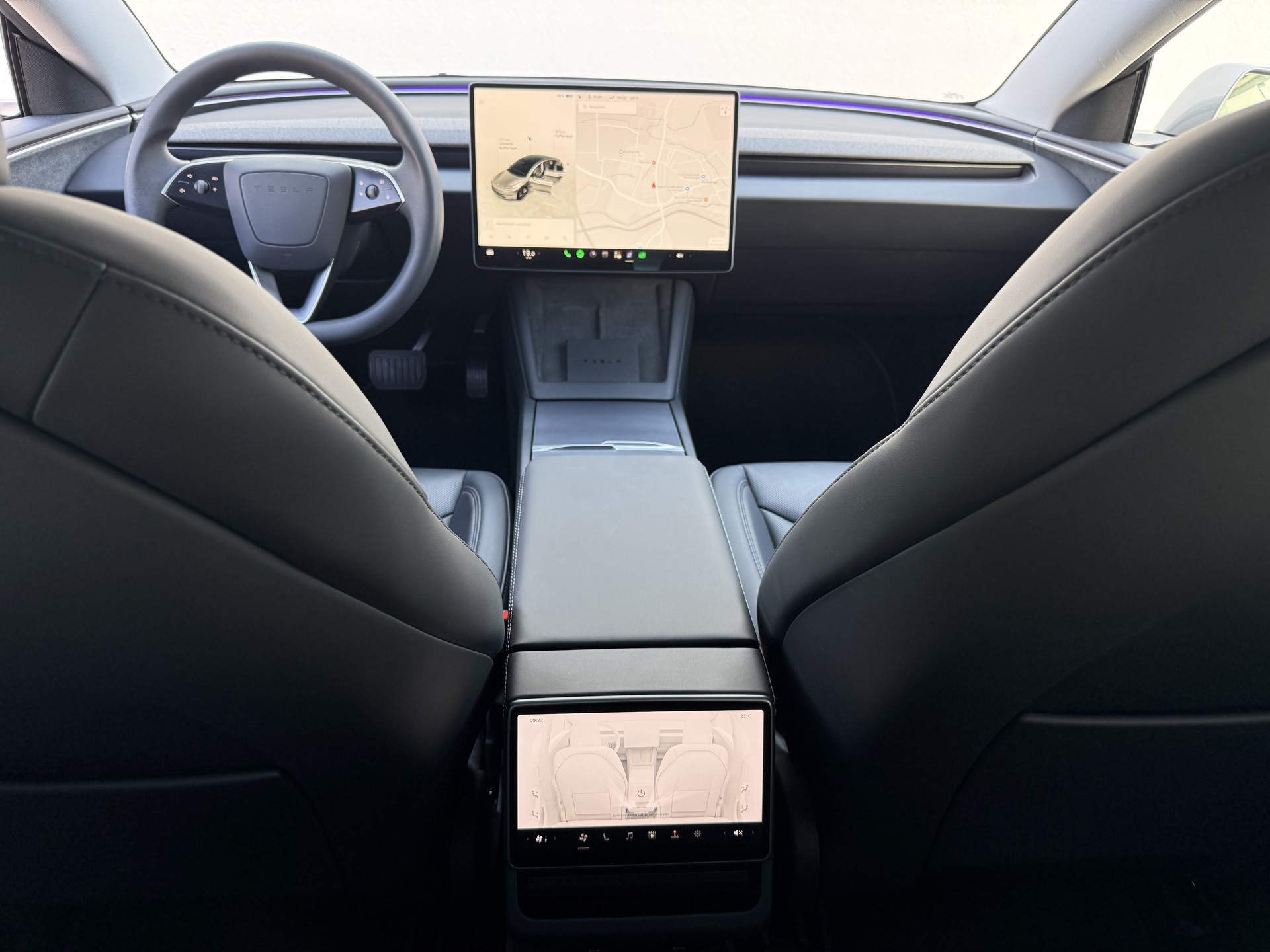 TESLA Model 3 Long Range Dual Motor AWD / Neues Modell-image-29