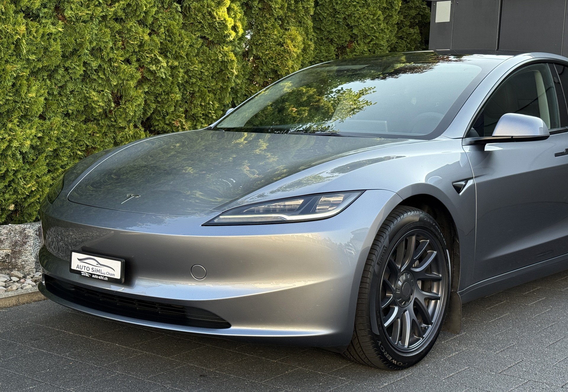 TESLA Model 3 Long Range Dual Motor AWD / Neues Modell-image-10