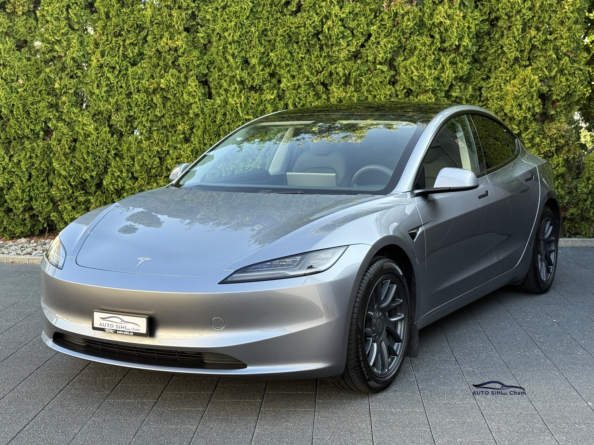 TESLA Model 3 Long Range Dual Motor AWD / Neues Modell-image-0