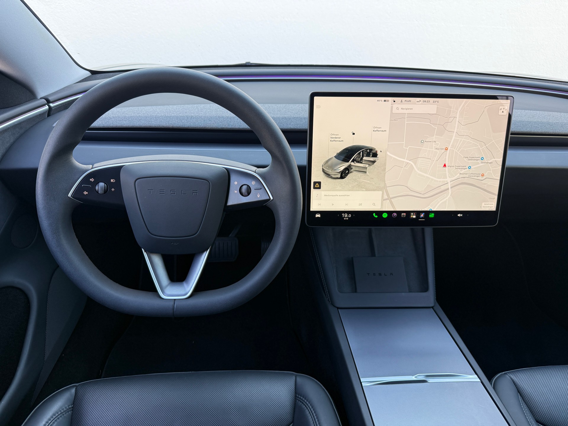 TESLA Model 3 Long Range Dual Motor AWD / Neues Modell-image-21