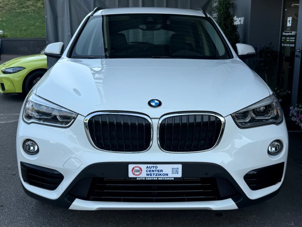 BMW X1 xDrive 18d Sport Line Steptronic-image-0