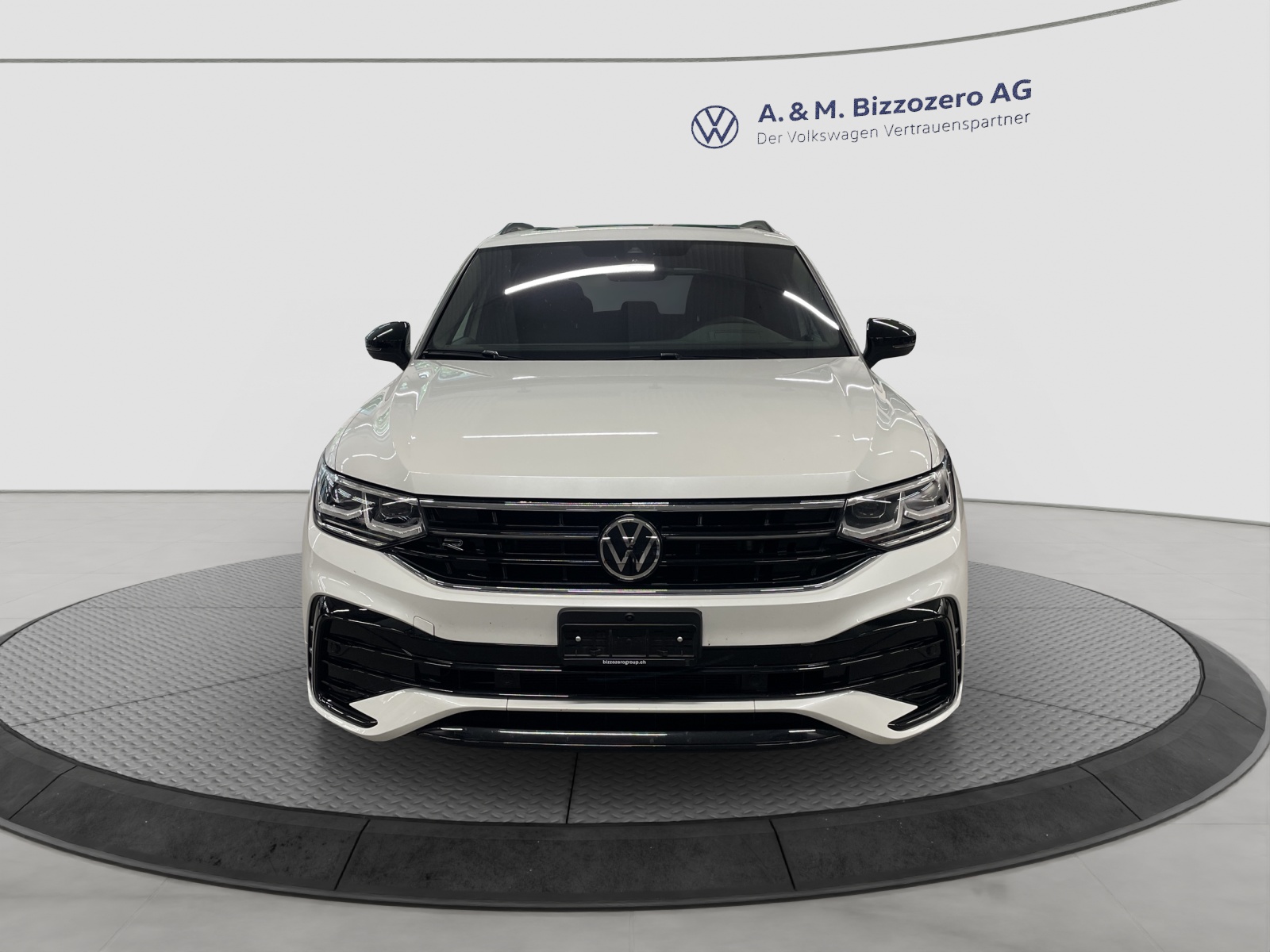 VW Tiguan Allspace 2.0TSI R-Line 4Motion DSG-image-7