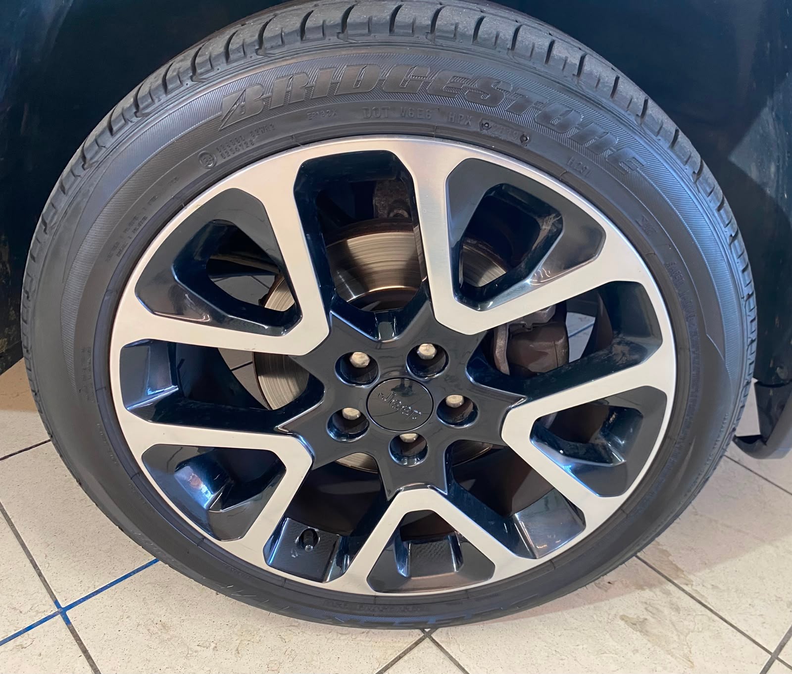 JEEP Compass 1.4 Turbo Limited AWD 9ATX-image-4