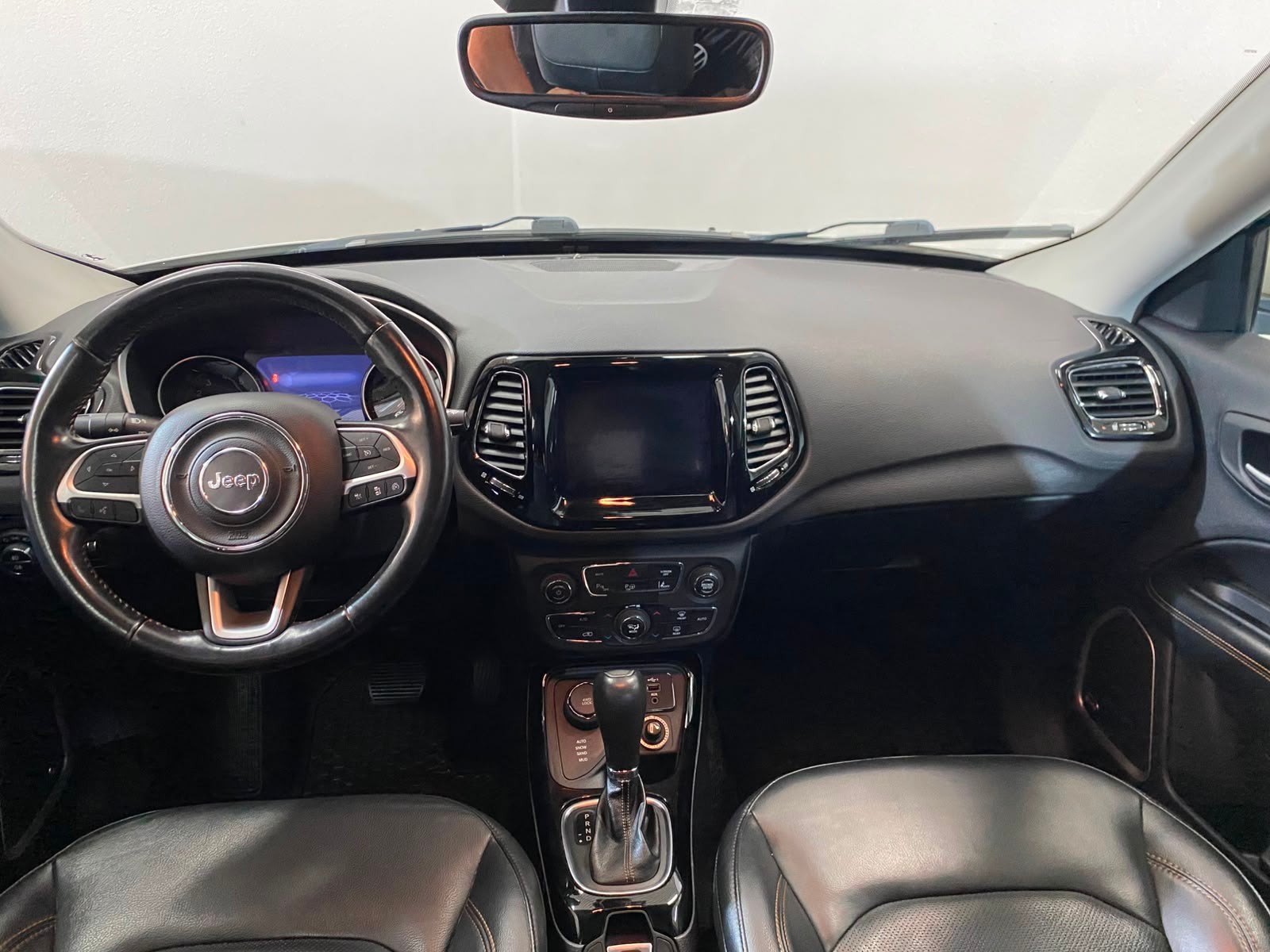 JEEP Compass 1.4 Turbo Limited AWD 9ATX-image-9