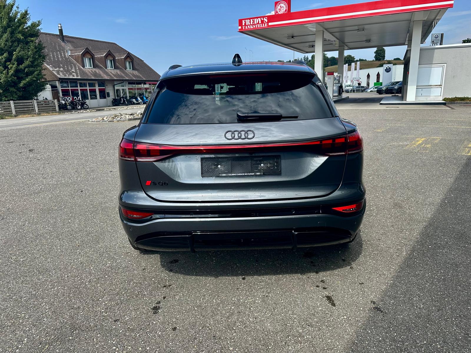 AUDI SQ6 e-tron quattro-image-5