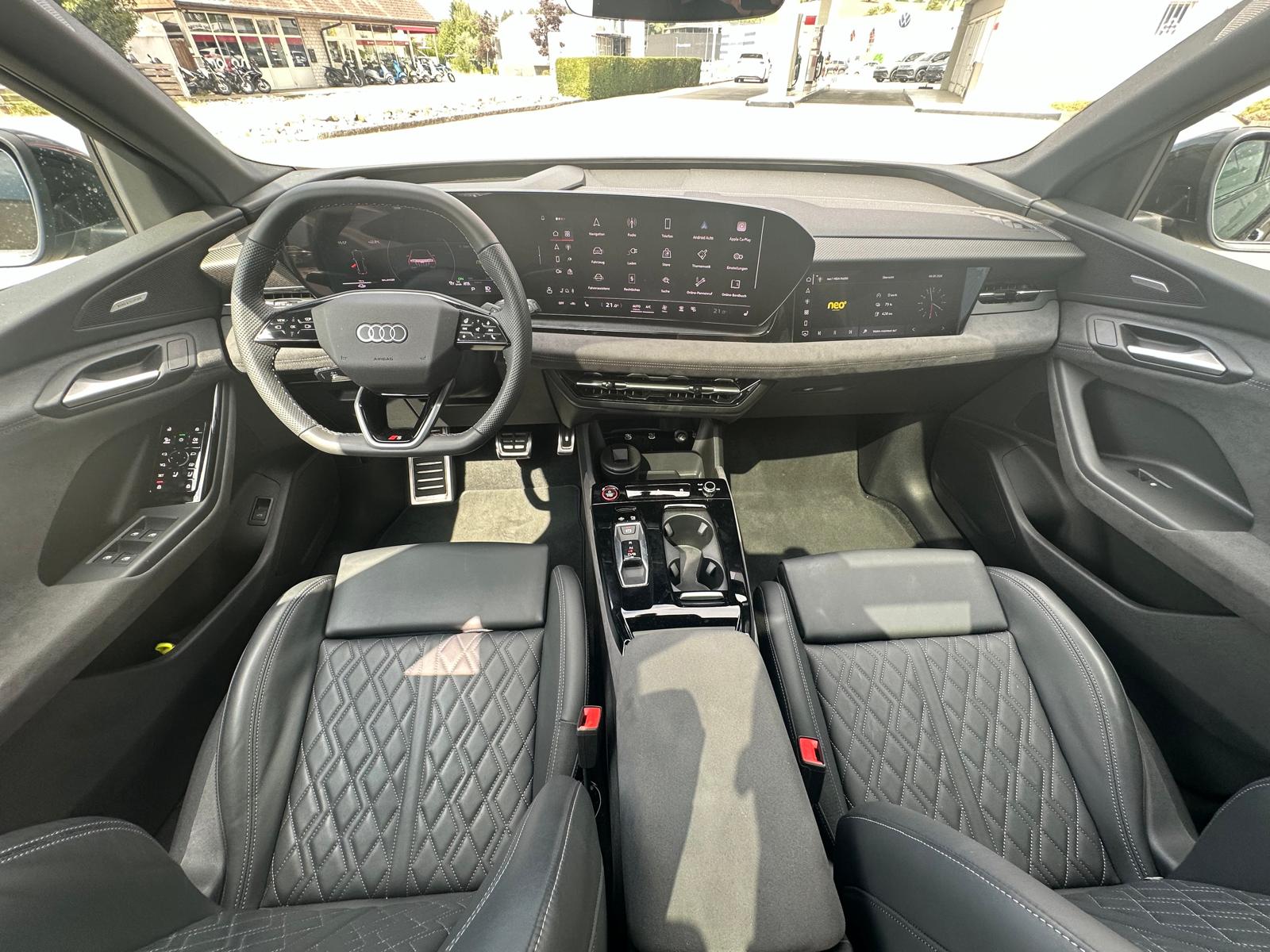 AUDI SQ6 e-tron quattro-image-21