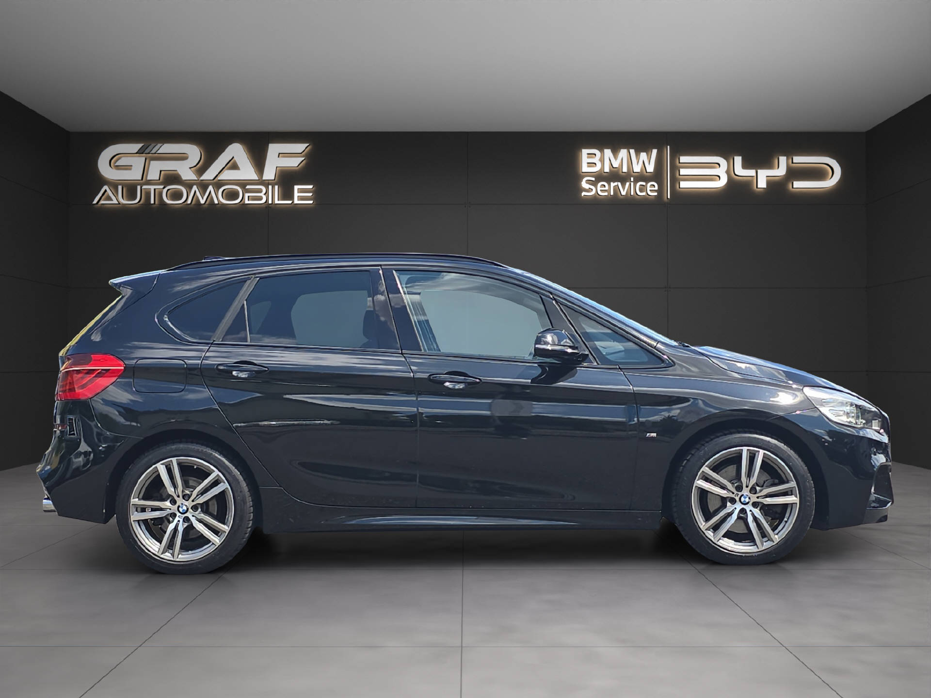 BMW 225i xDrive Active Tourer M Sport ** Frisch ab MFK & 12 Monaten GARANTIE **-image-3