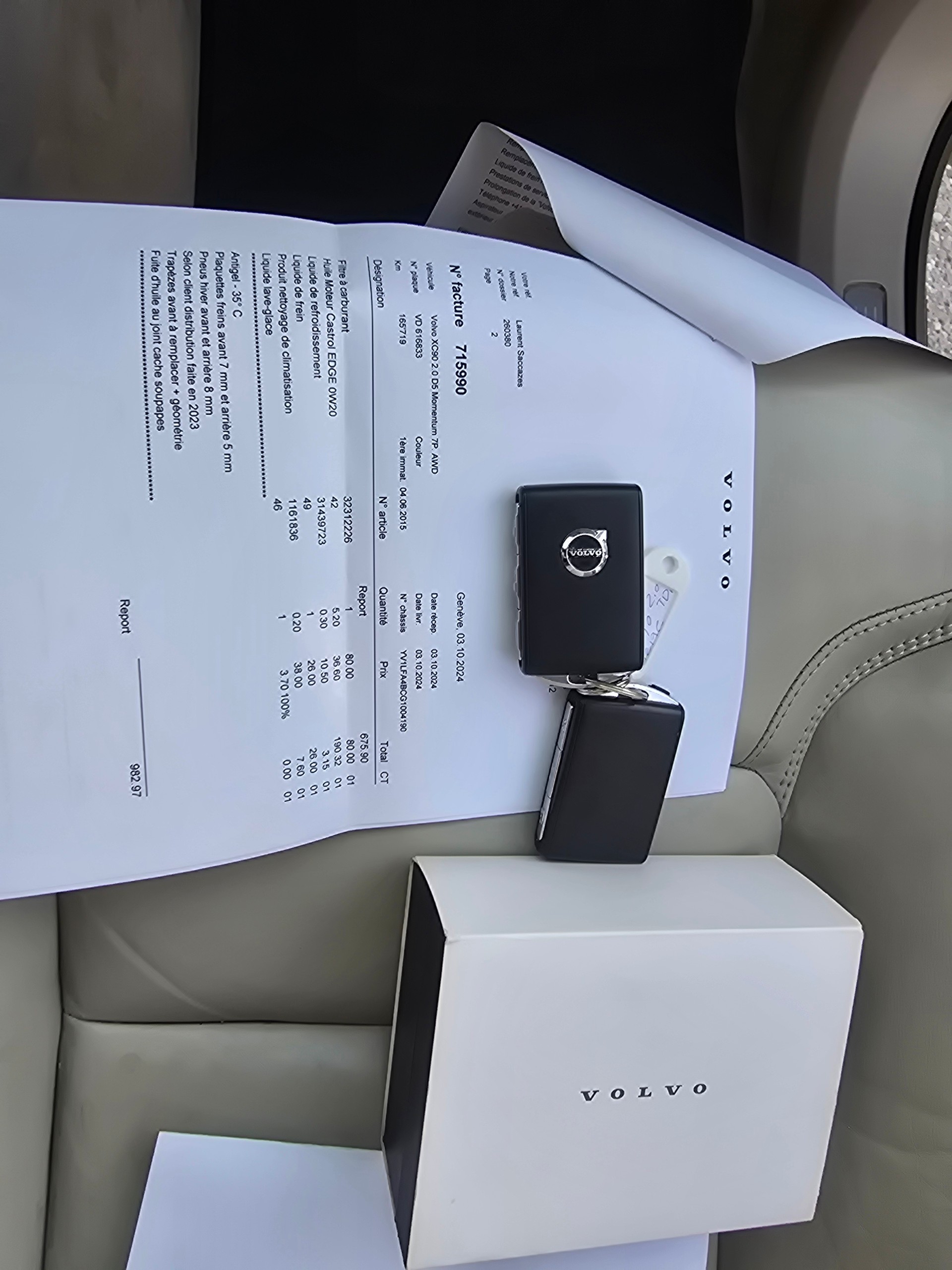 VOLVO XC90 D5 AWD Momentum Geartronic-image-28